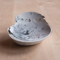 Bol en béton moulé gris fait à la main par UMÉ Studio