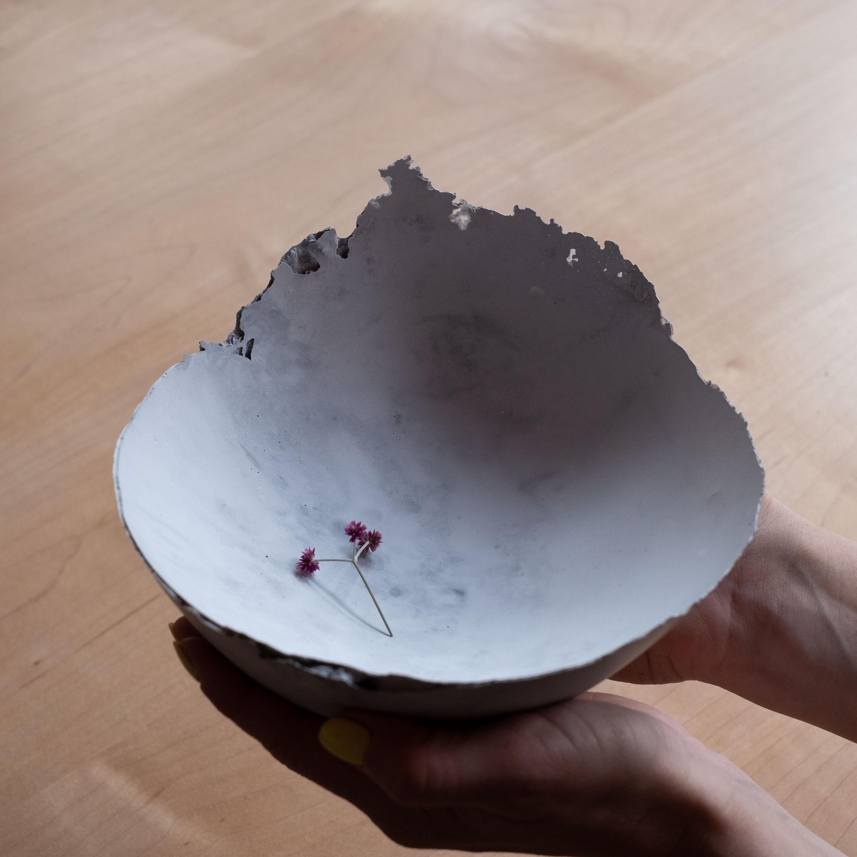An edition of 150 unique bowls, the concrete Series by UMÉ Studio expresses the tension between heavy concrete and its delicate edge generated by hand pouring. While one assumes concrete should be strong and durable, it is, at its core, fragile.