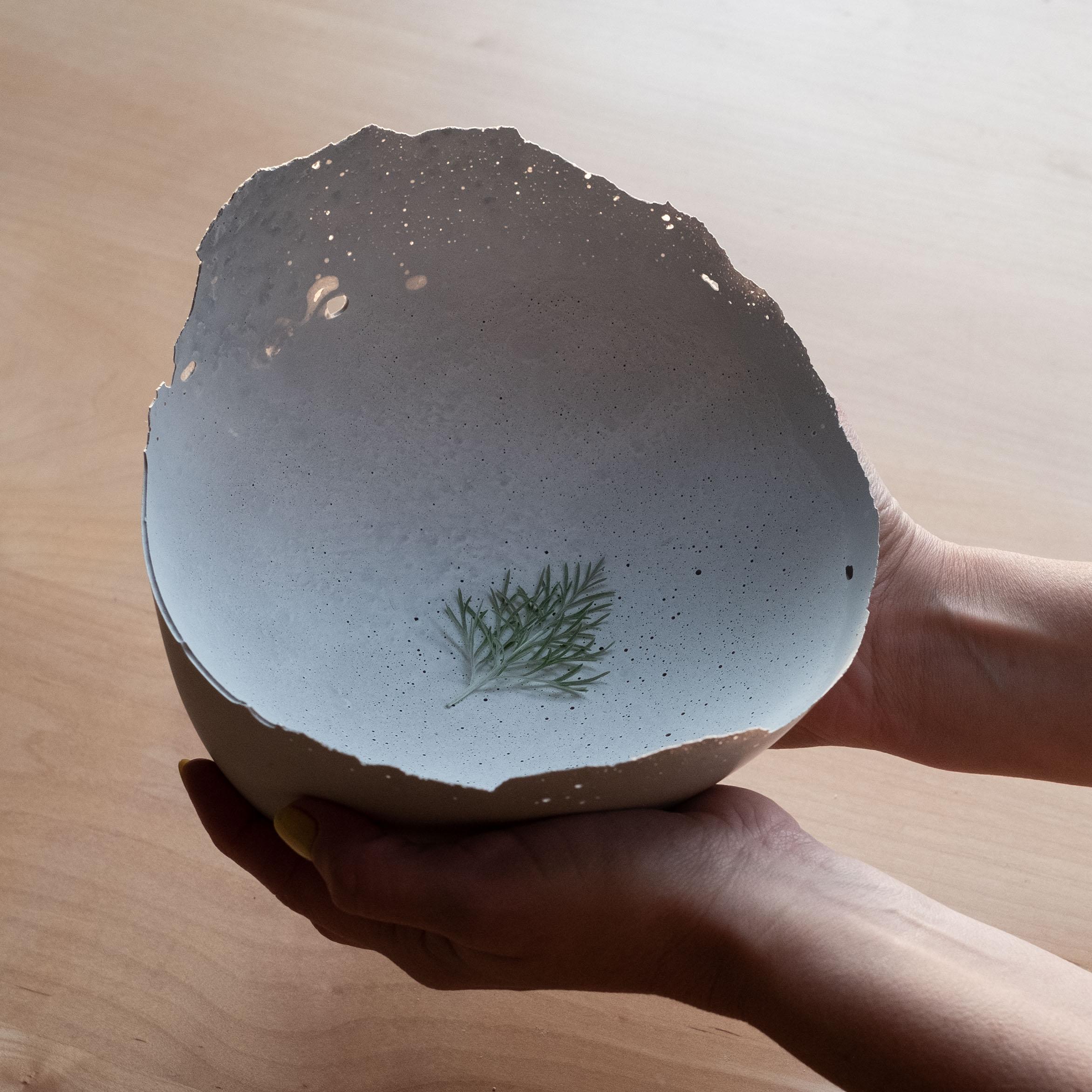 An edition of 150 unique bowls, the concrete Series by UMÉ Studio expresses the tension between heavy concrete and its delicate edge generated by hand pouring. While one assumes concrete should be strong and durable, it is, at its core, fragile.