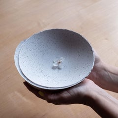 Ciotola in cemento fuso a mano in grigio di UME Studio A