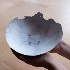 Ciotola in cemento fuso a mano in grigio di UME Studio A