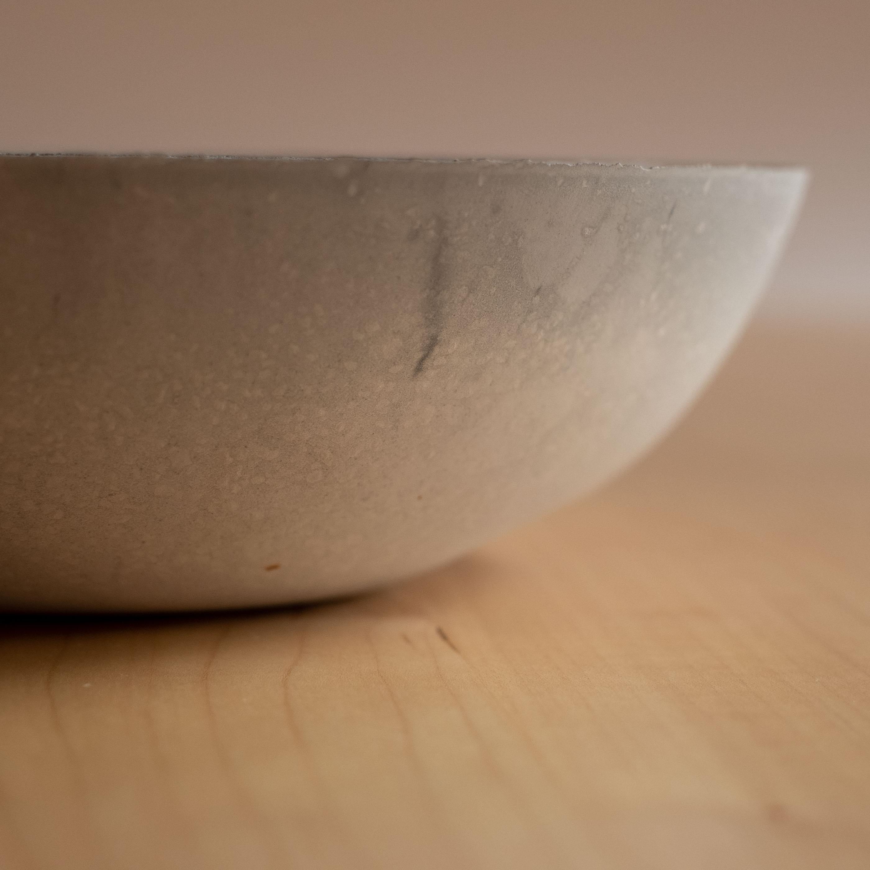 Handmade Cast Concrete Bowl in Grey by Umé Studio For Sale 1