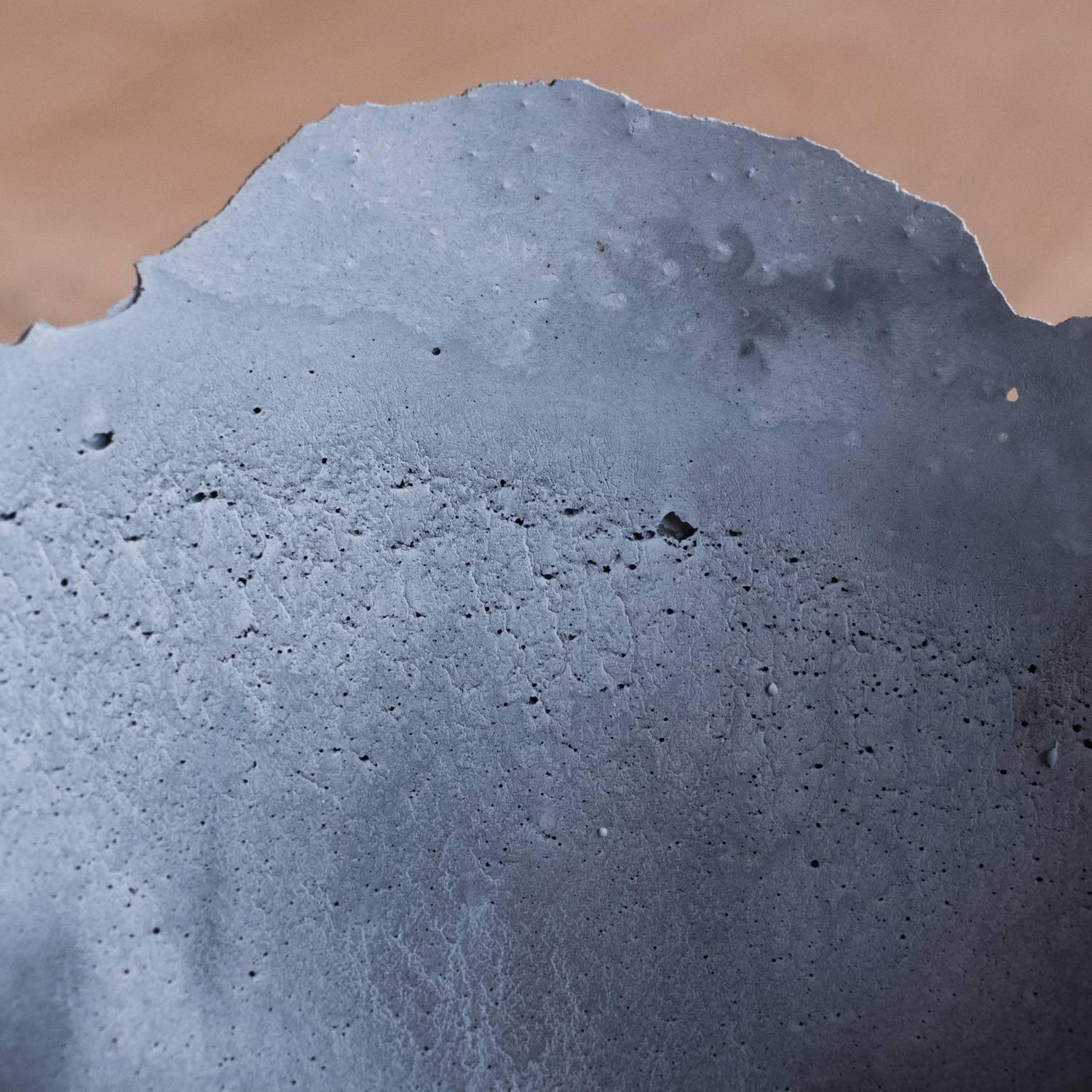 Bol en béton moulé gris fait à la main par UMÉ Studio en vente 2