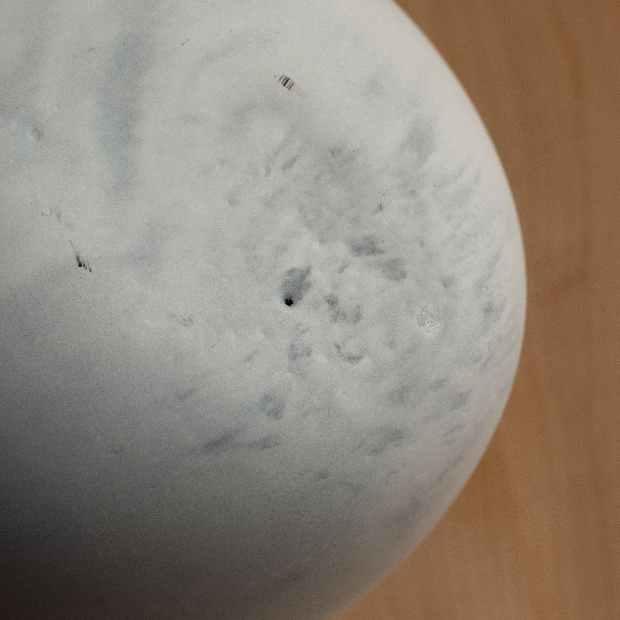 Bol gris en béton moulé à la main par UME Studio en vente 2