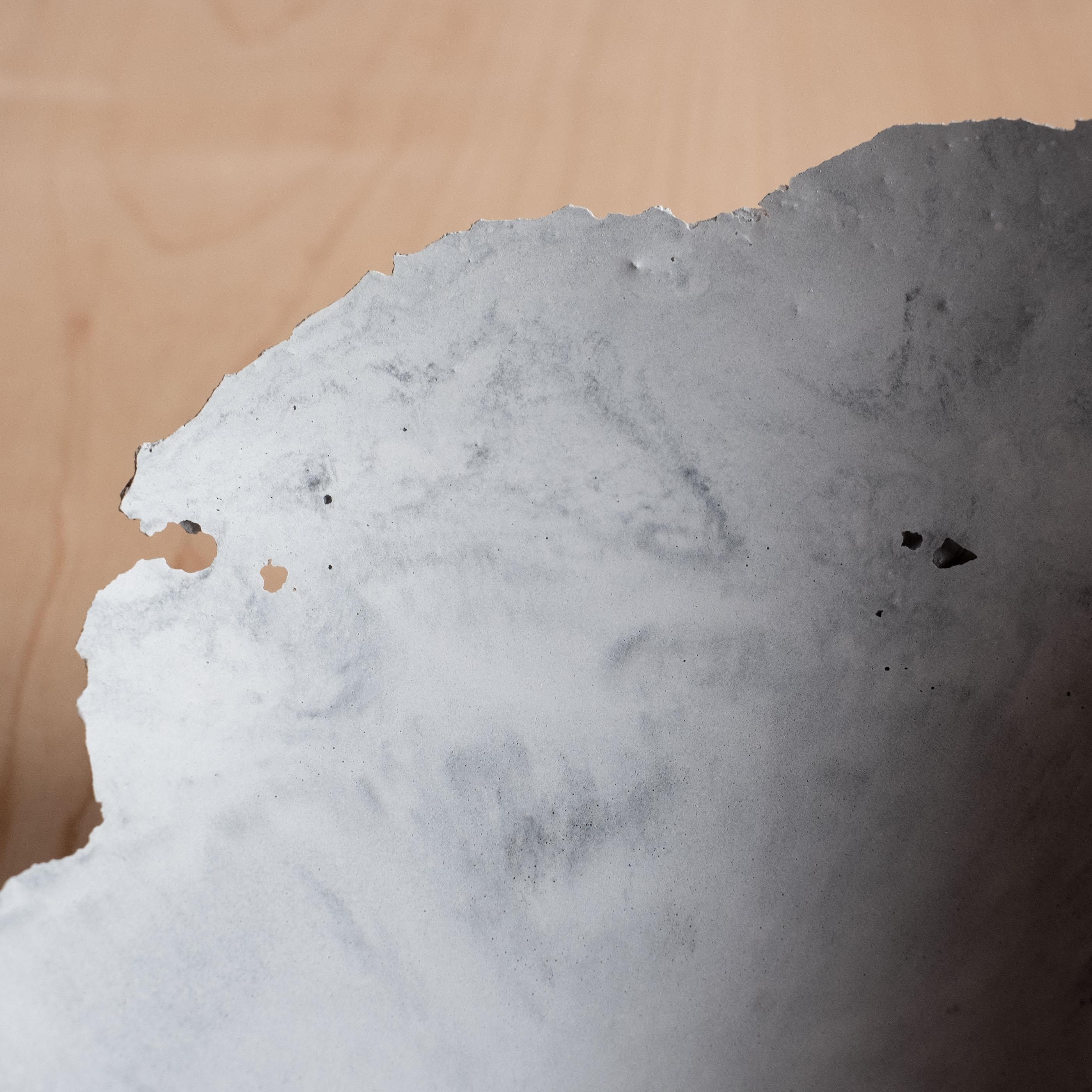 Handmade Cast Concrete Bowl in Grey by UME Studio in vendita 2