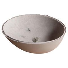 Cuenco de hormigón gris hecho a mano por UMÉ Studio