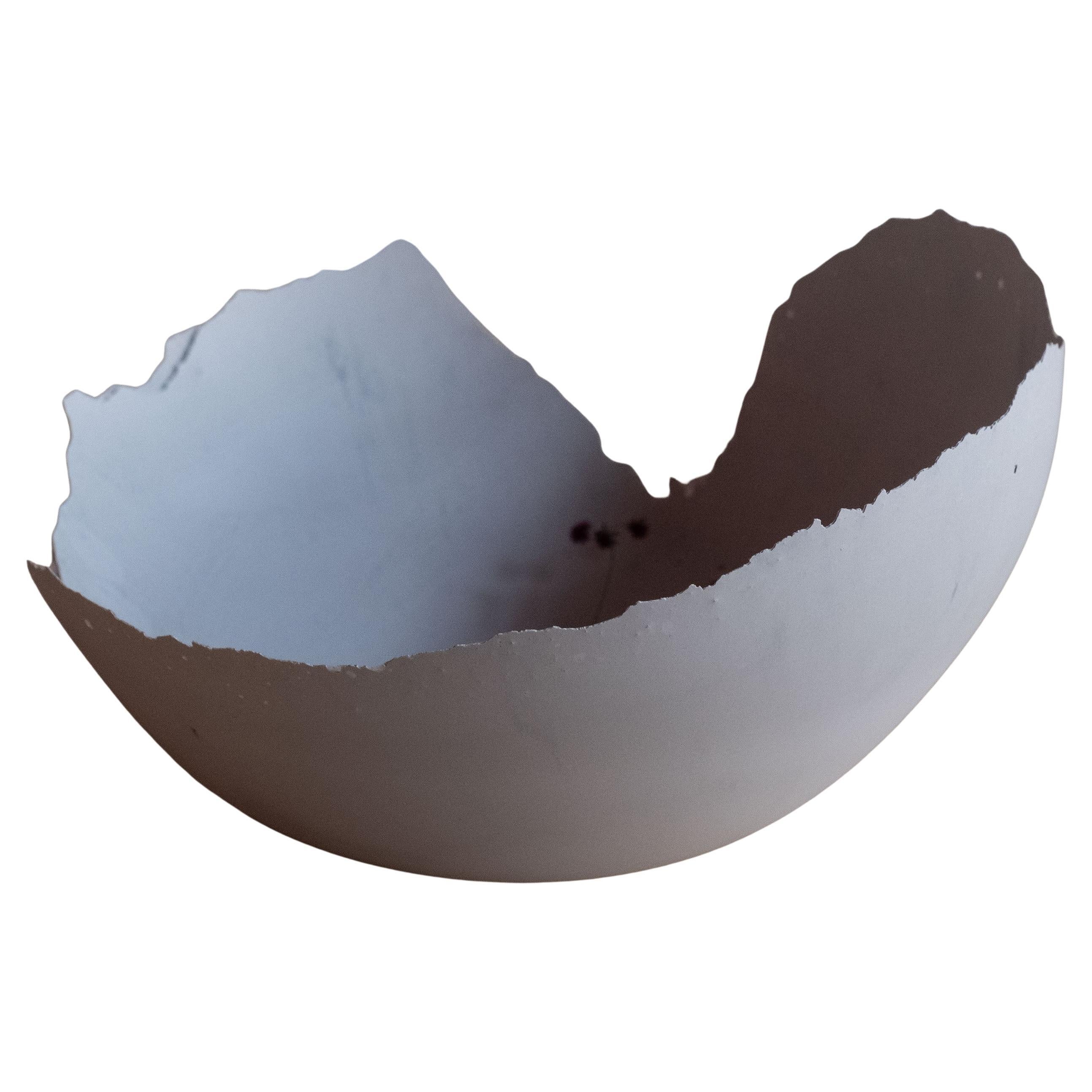 Handgefertigte Schale aus Gussbeton in Grau von UMÉ Studio im Angebot