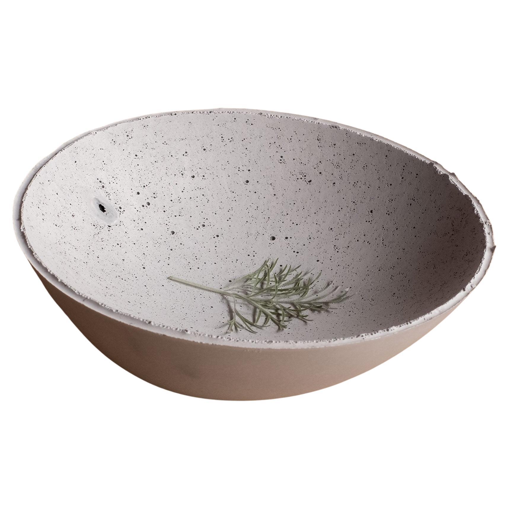 Cuenco de hormigón gris hecho a mano por UME Studio en venta