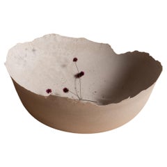 Bol gris en béton moulé à la main par UME Studio