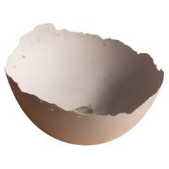Bol gris en béton moulé à la main par UME Studio