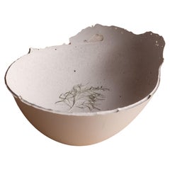 Bol gris en béton moulé à la main par UME Studio