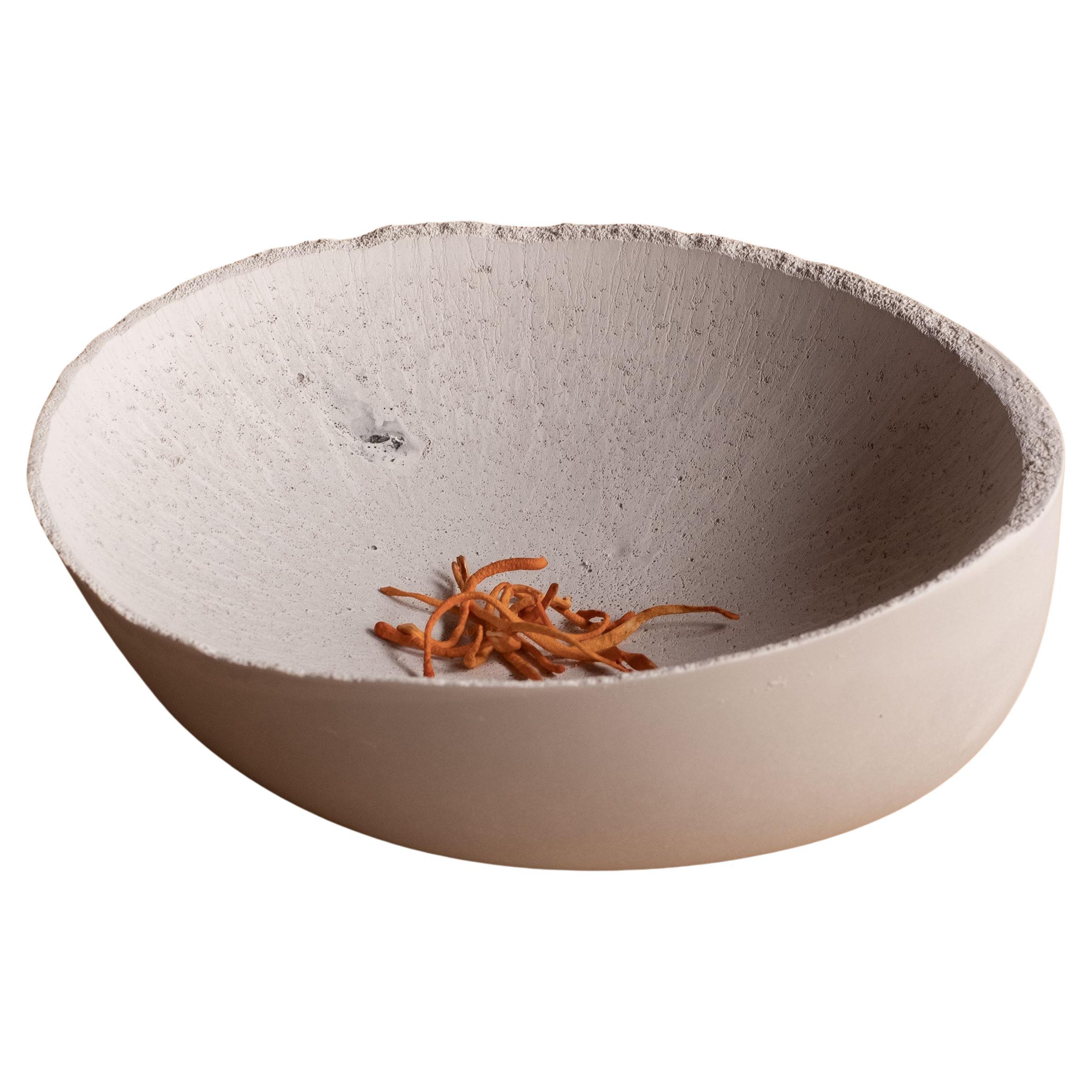 Handgefertigte Schale aus Gussbeton in Grau von UME Studio