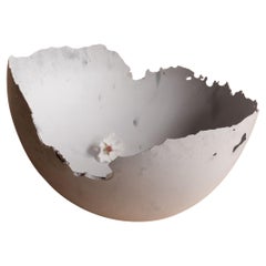 Bol gris en béton moulé à la main par UME Studio
