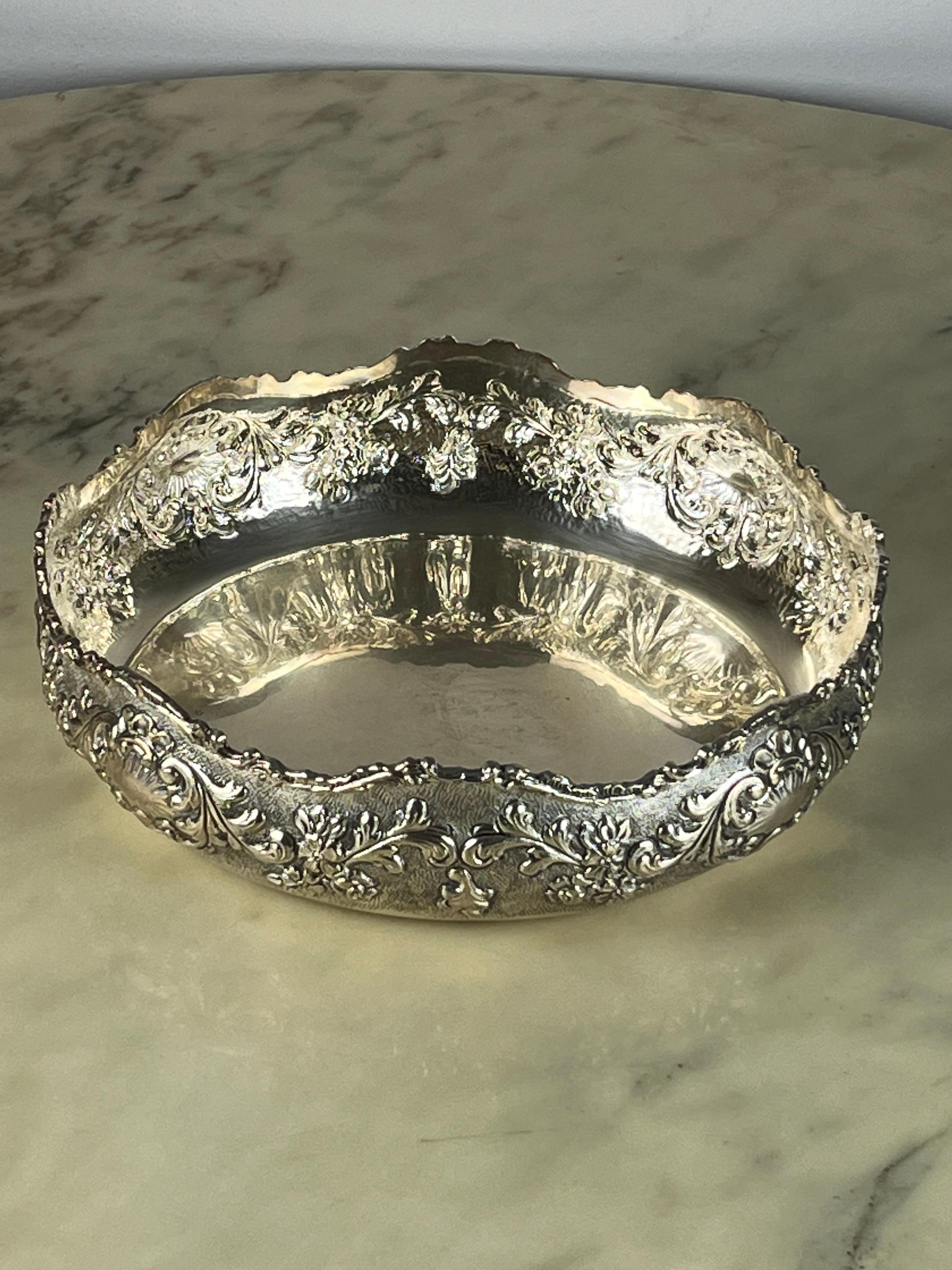 Handmade Centerpiece in 800 Silver, Italy, 1980s For Sale 2