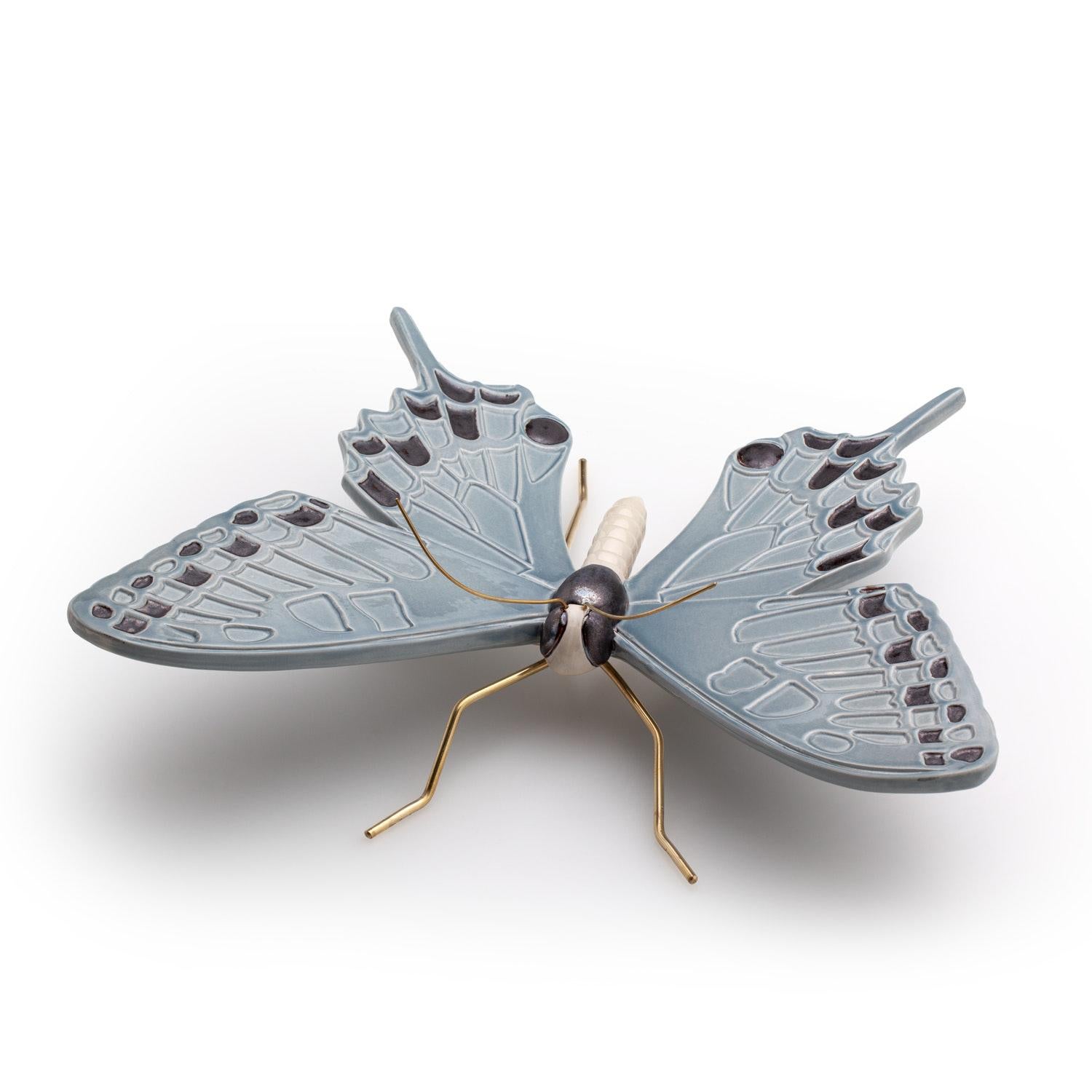 Moderno Accessori in ceramica fatti a mano Fauna Nuova Collezione Rondine Manganês Rose in vendita