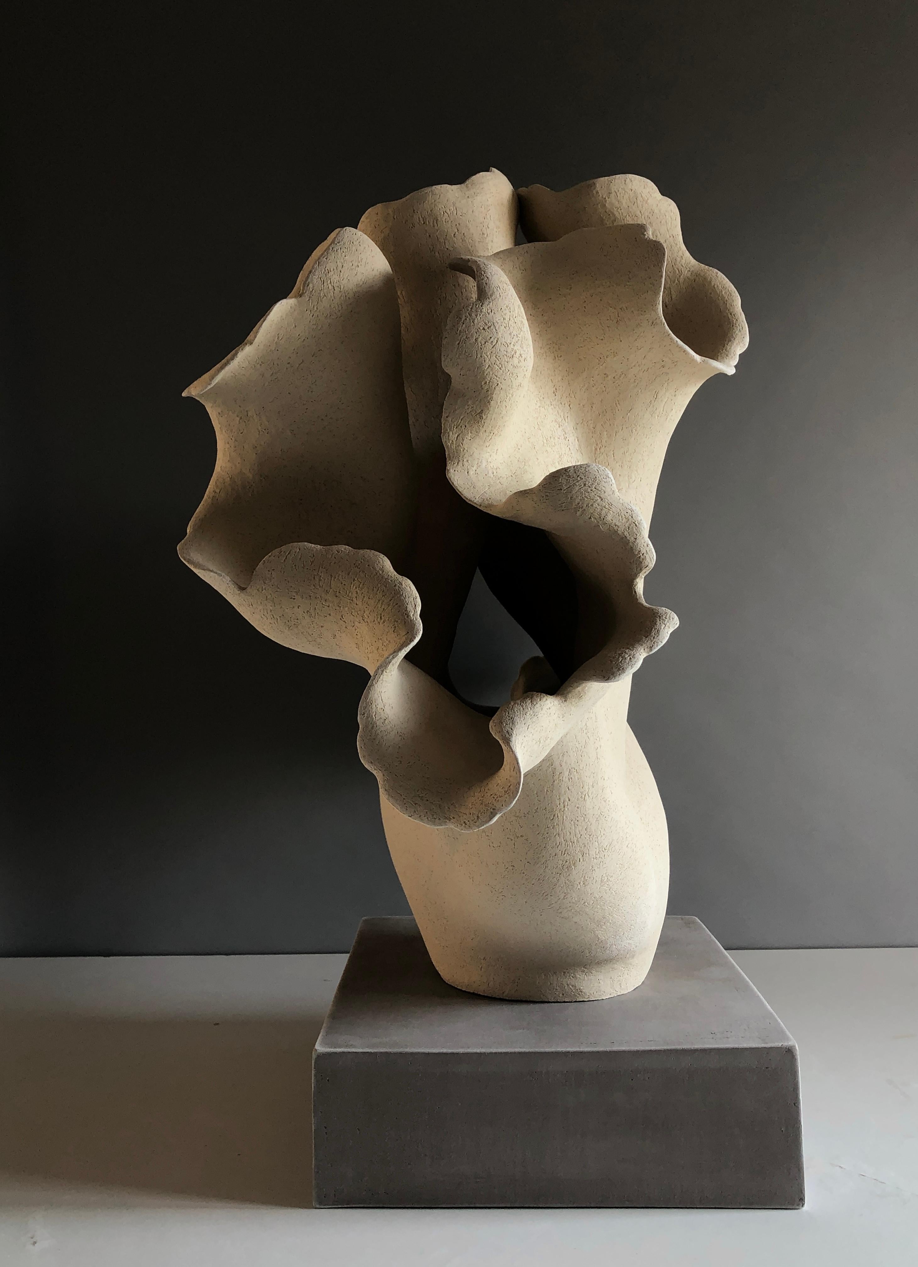 Handgefertigte botanische Keramik-Skulptur (Italienisch) im Angebot