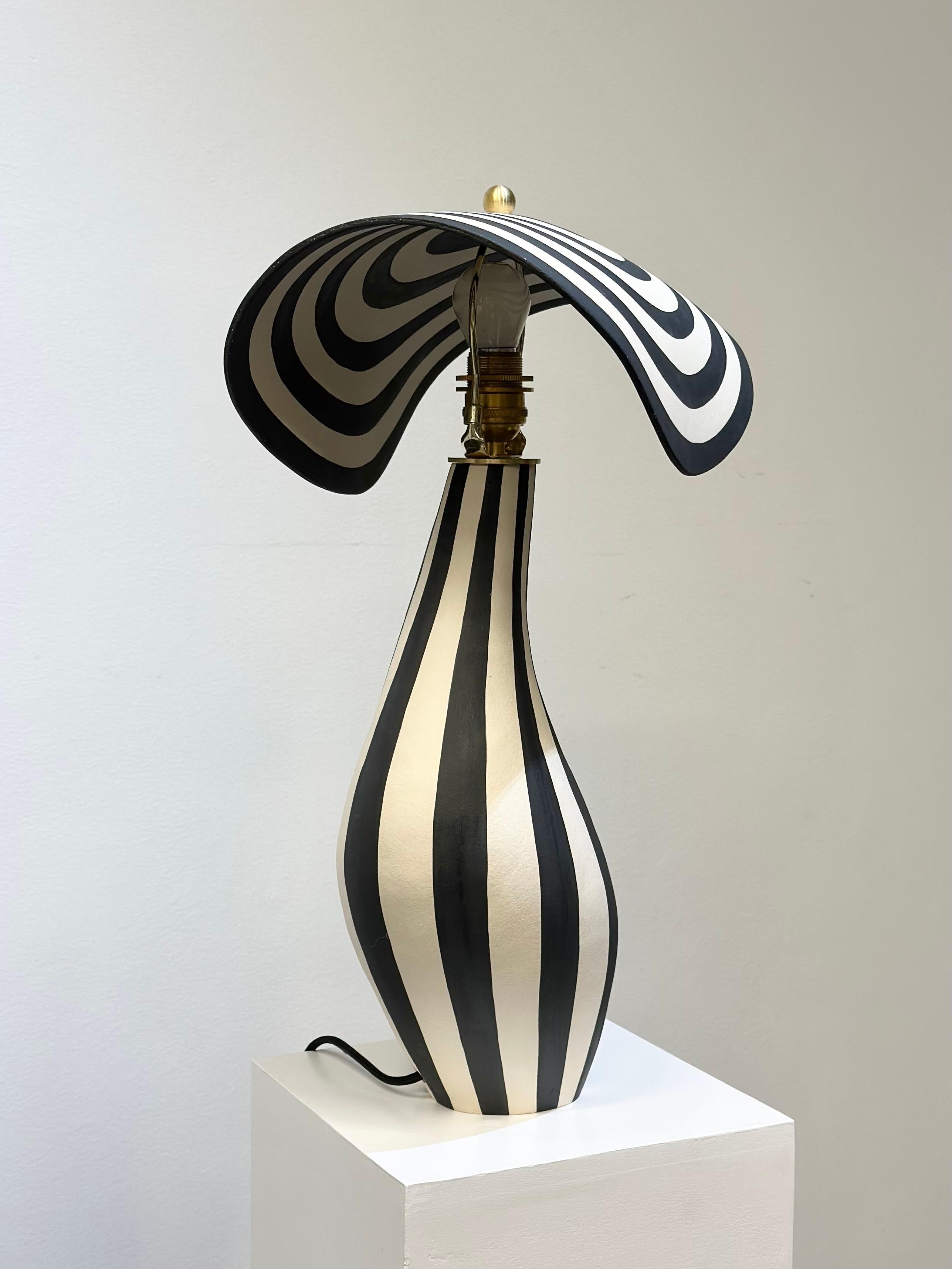 Handmade ceramic desk lamp from Norwegian artist Jossolini en Nuevo estado para la venta en Oslo, NO