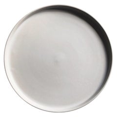 Assiette à dîner en céramique blanche mate faite à la main, en stock