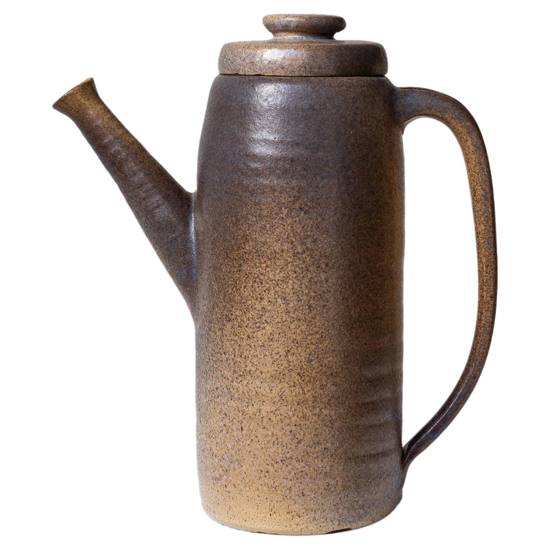 Teiera in ceramica fatta a mano con smalto marrone Francia anni '70