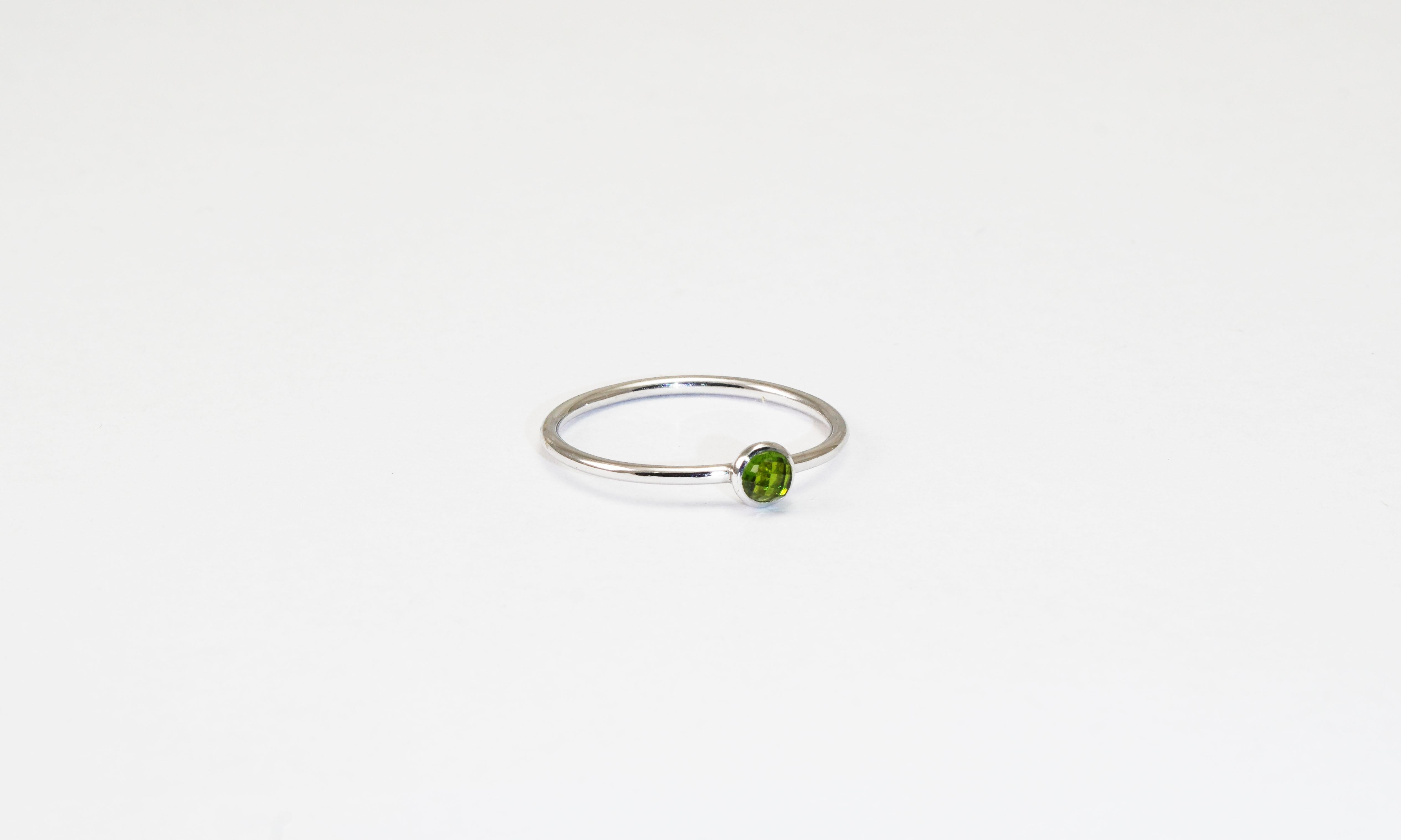 Round Cut Handmade Chrome Diopside Ring For Sale