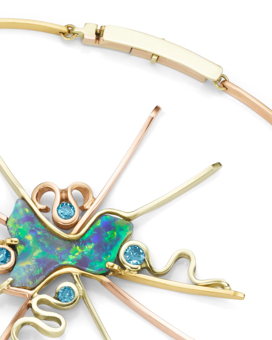 Brillianti fatti a mano in oro Collier Opale Nero con montatura a corona In condizioni Nuovo in vendita a Loßburg, DE