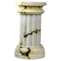 Handgefertigte Säulenvase POR  TAN  TE aus satiniertem Paonazzo-Marmor