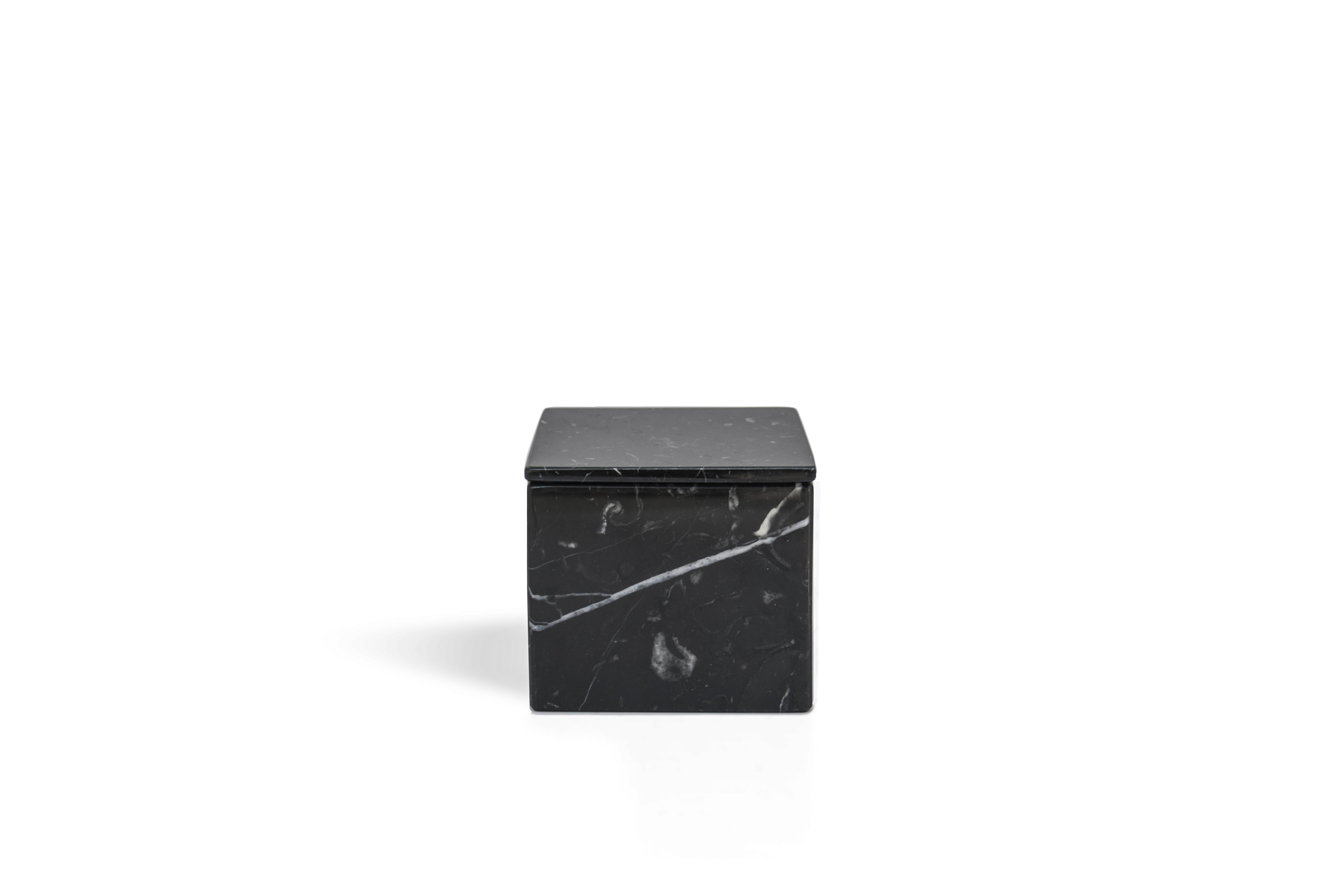 Set completo quadrato per il bagno in marmo nero Marquina fatto a mano in vendita 3