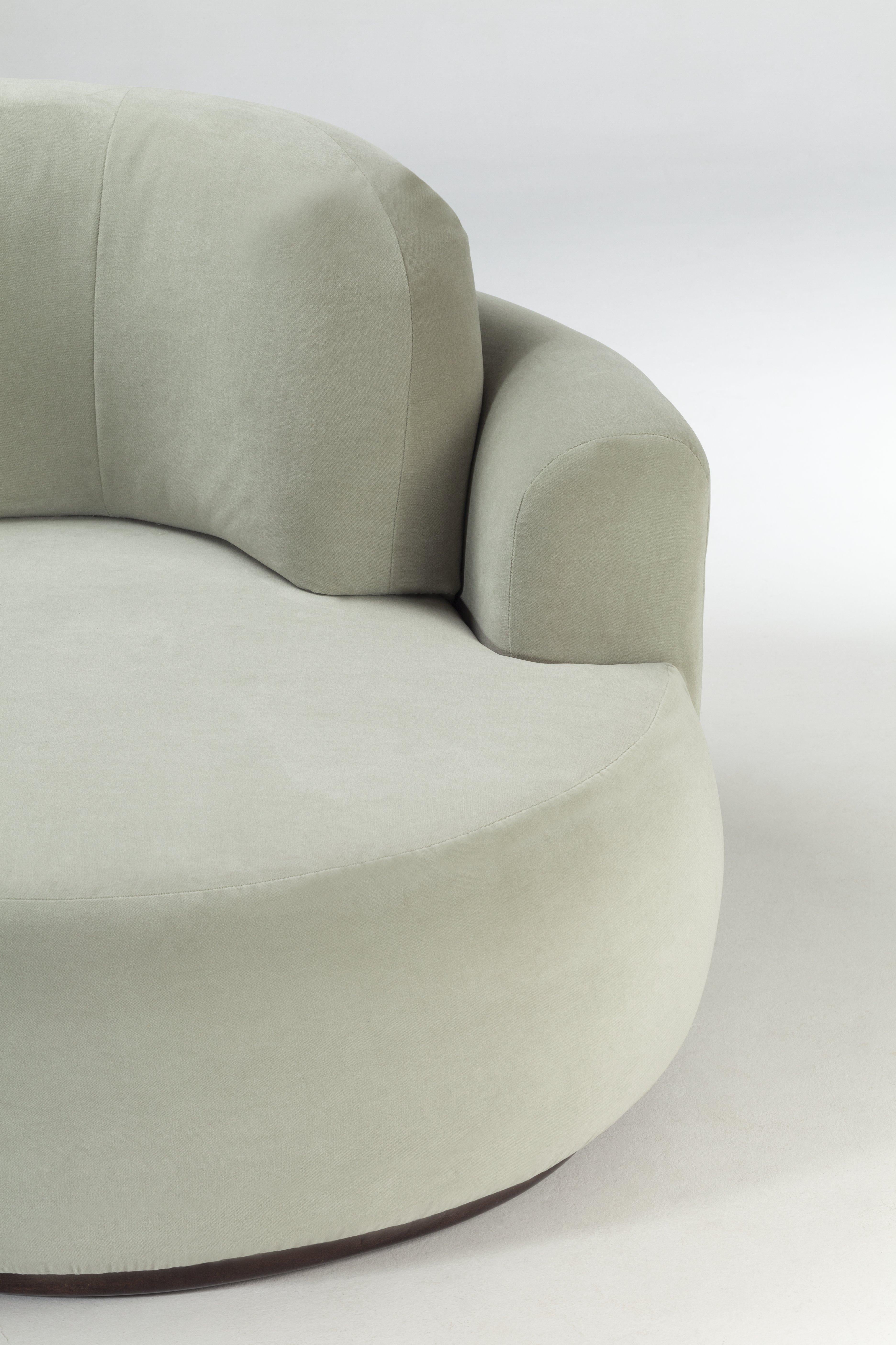 Contemporáneo Hecho a Mano Mambo Unlimited Ideas Sofá Desnudo Flor Única Moderno de mediados de siglo en venta