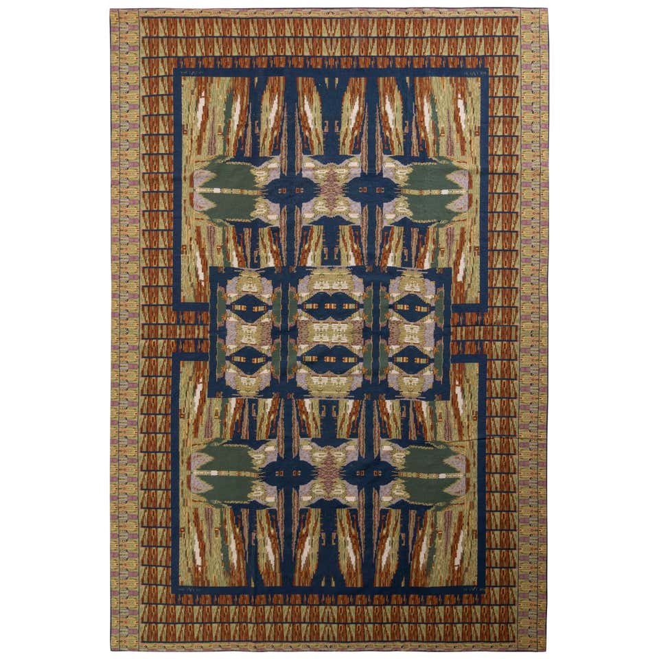Geometric Pattern Rug For Sale at 1stDibs
