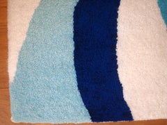 Tapis à capuche contemporain Ora français fait à la main, 2021, 1C827