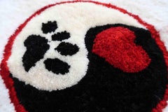 Tapis à capuche contemporain Ora français fait à la main, 2021, 1C885