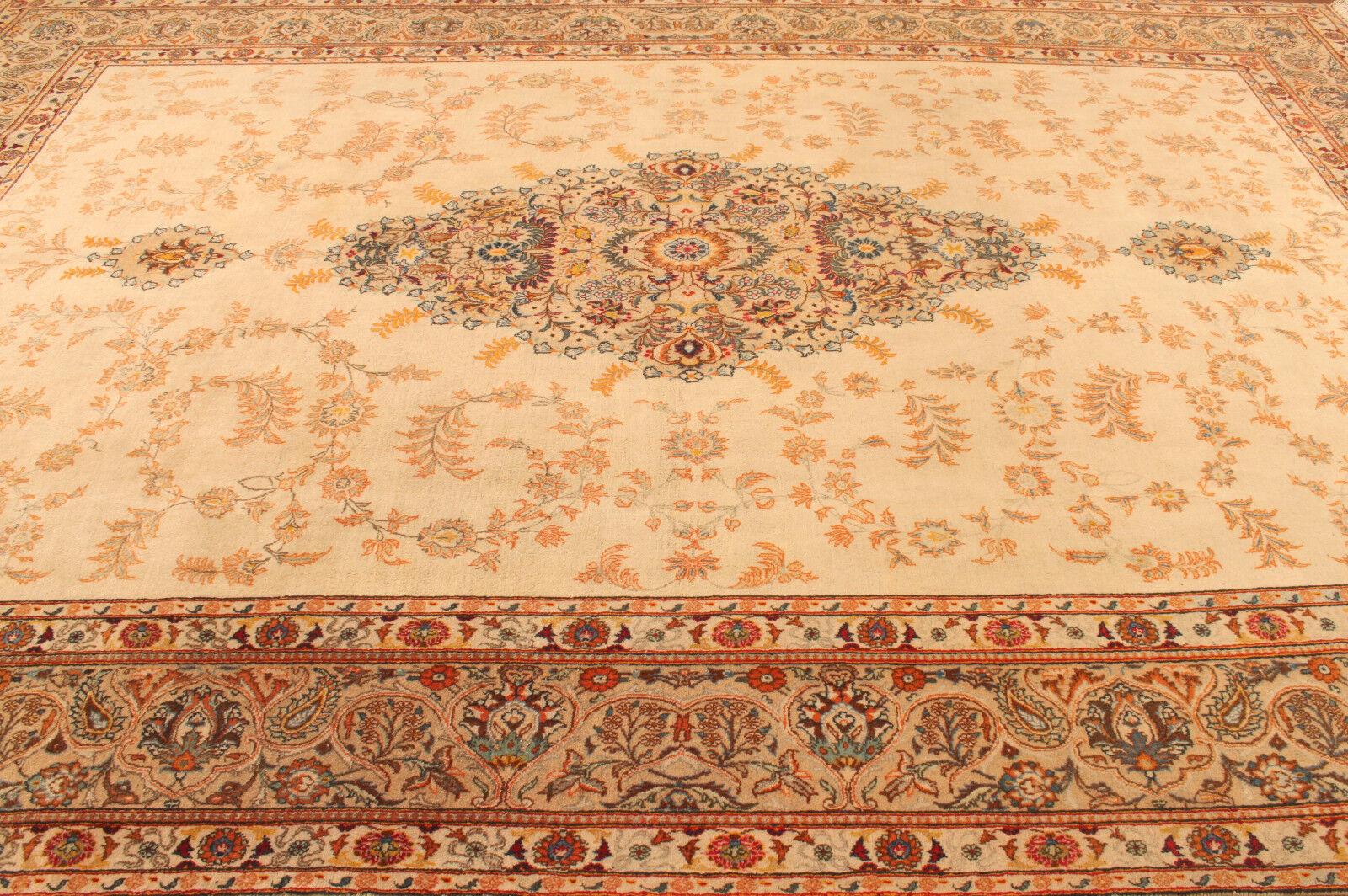 Wool Handmade Contemporary Persian Style Tabriz Rug 8.9' x 12.8', 2000s - 1T05 For Sale
