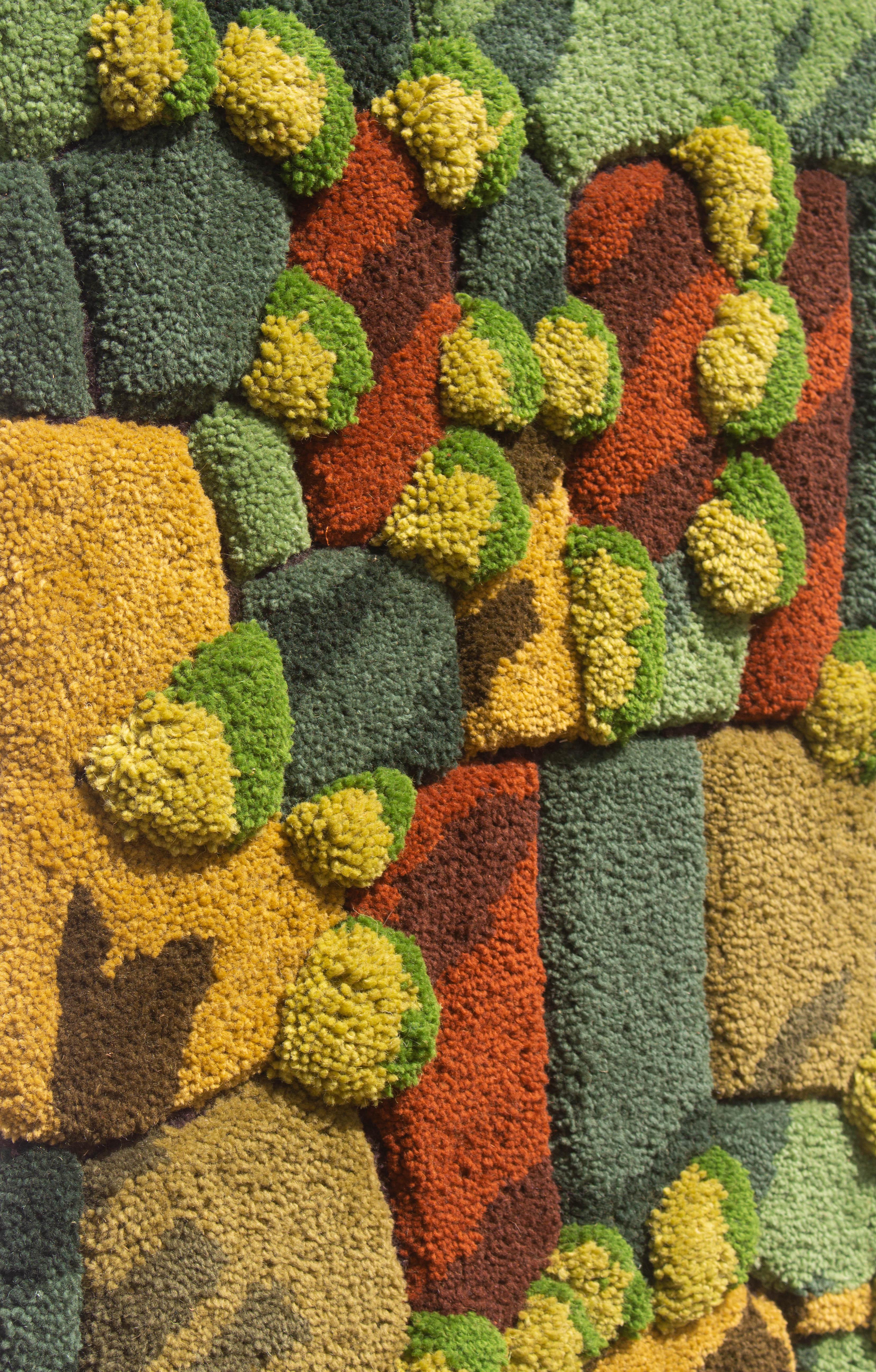 Handgefertigter zeitgenössischer Wandteppich aus Wolle, portugiesische Luftlandschaft, grün  im Zustand „Neu“ im Angebot in Almada, PT