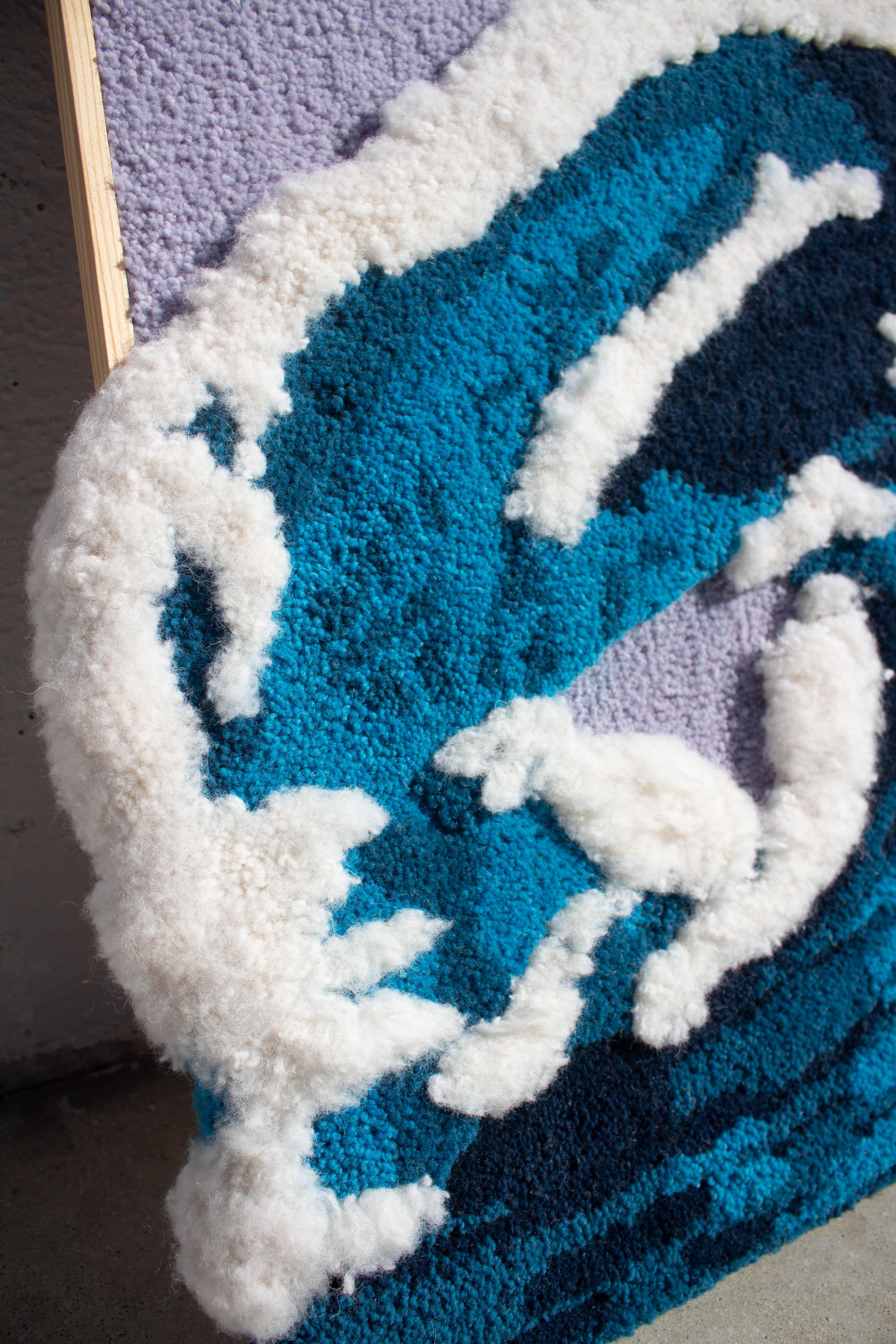 Zeitgenössischer Wandteppich aus Wolle, Blue Wave Barrel Textilkunst von OHXOJA im Zustand „Neu“ im Angebot in Almada, PT