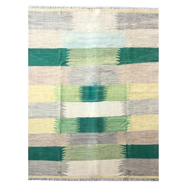 Handmade Contemporary Wool Kilim.  2.50 x 1.70 m For Sale