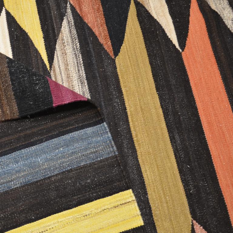 Handmade Contemporary Wool Kilim, Mazandaran Multi-Color Design. 2.70 x 1.90 m In New Condition For Sale In MADRID, ES
