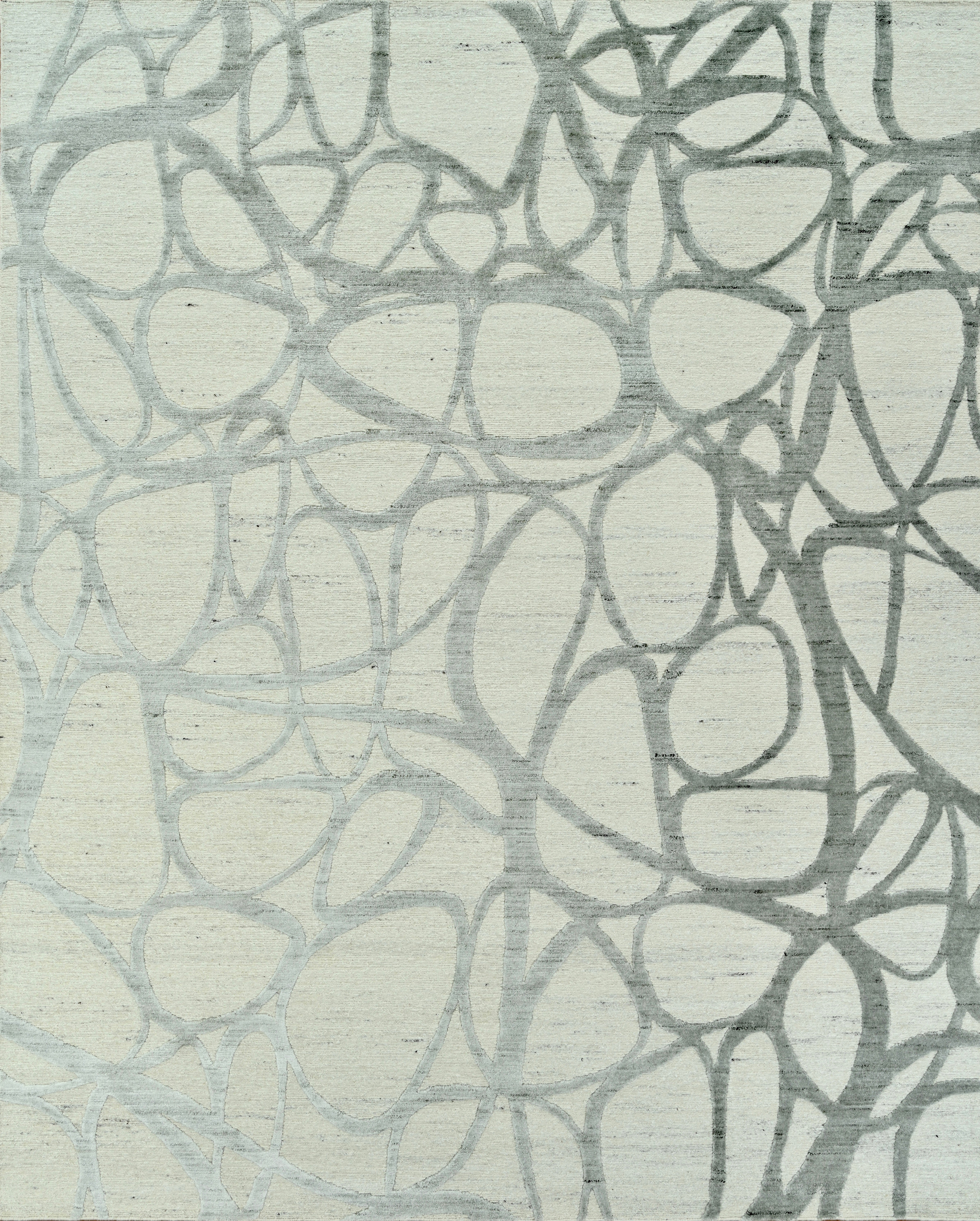 Handmade Contemporary Wool Rug in Ivory & Soft Grey, Organic Abstract Pattern For Sale