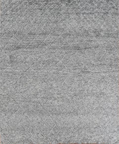 Handmade Contemporary Wool Rug in Soft Grey with Subtle Diamond Pattern