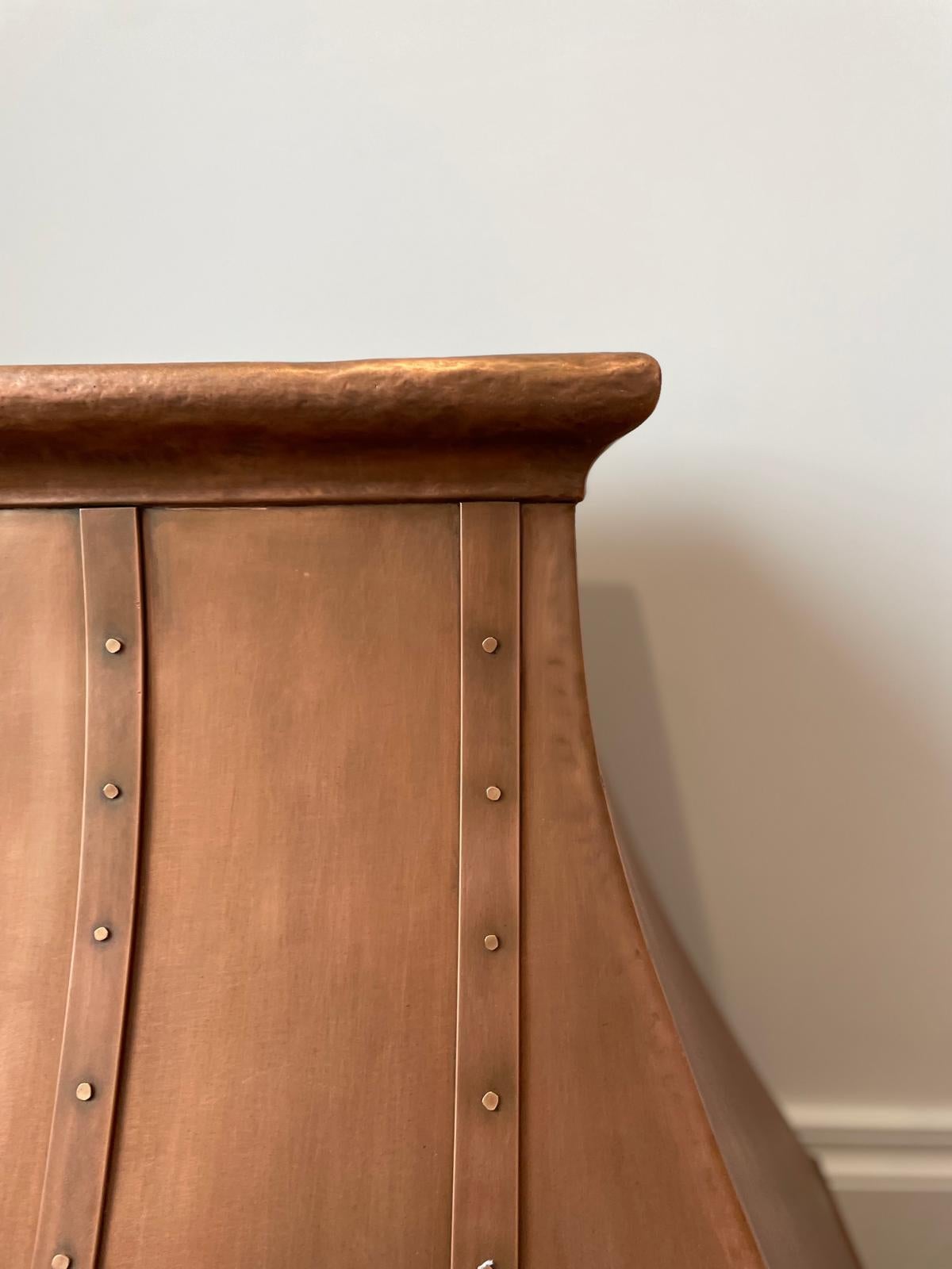 HANDGEFERTIGTE KUPFERHAUBE von JEFF AIRD ~ Made in Ireland ~ Holzstruktur im Zustand „Neu“ im Angebot in Dublin, IE