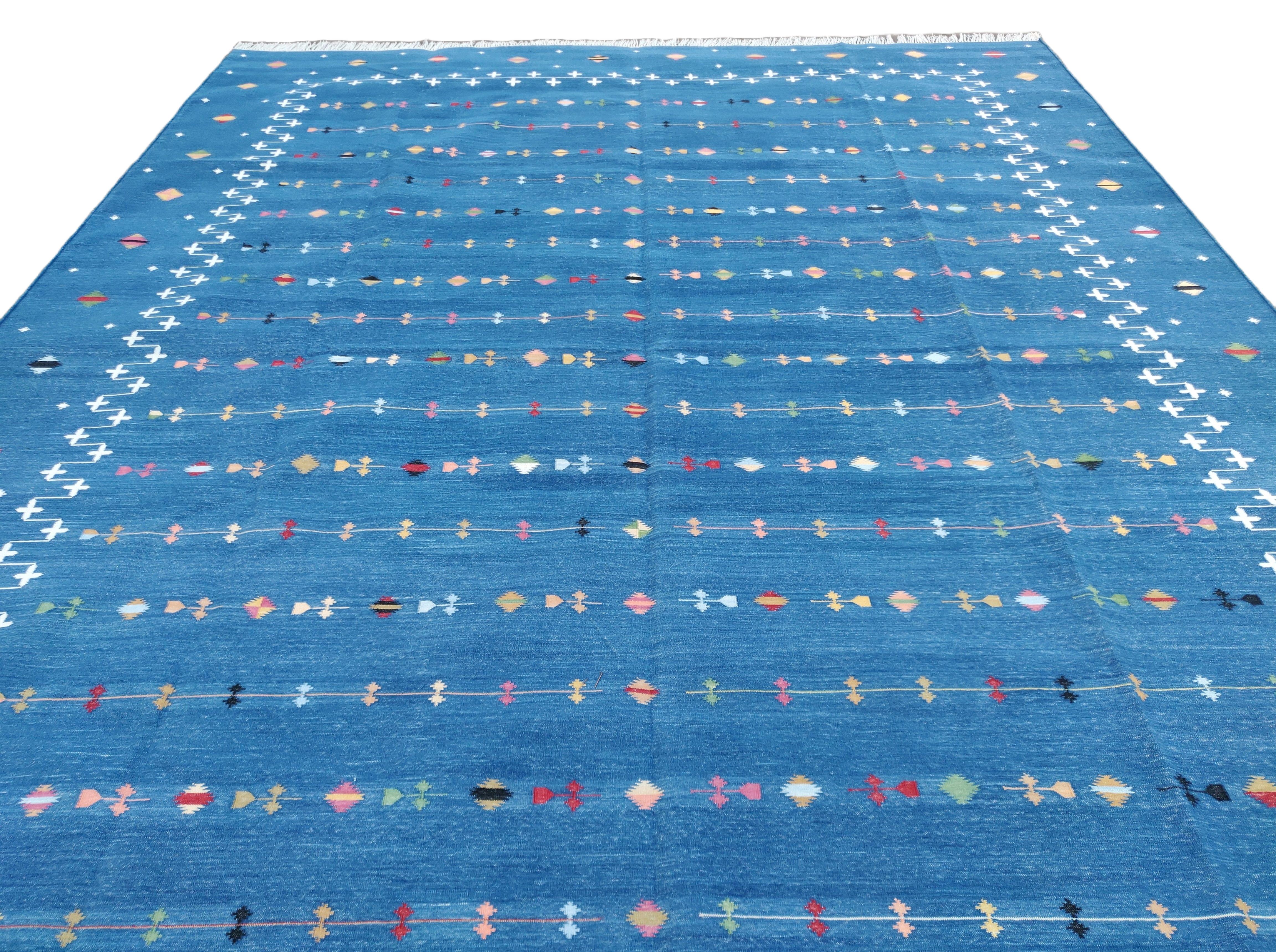 Indian Handmade Cotton Area Flat Weave Rug, 10x14 Blue And White Shooting Star Dhurrie For Sale