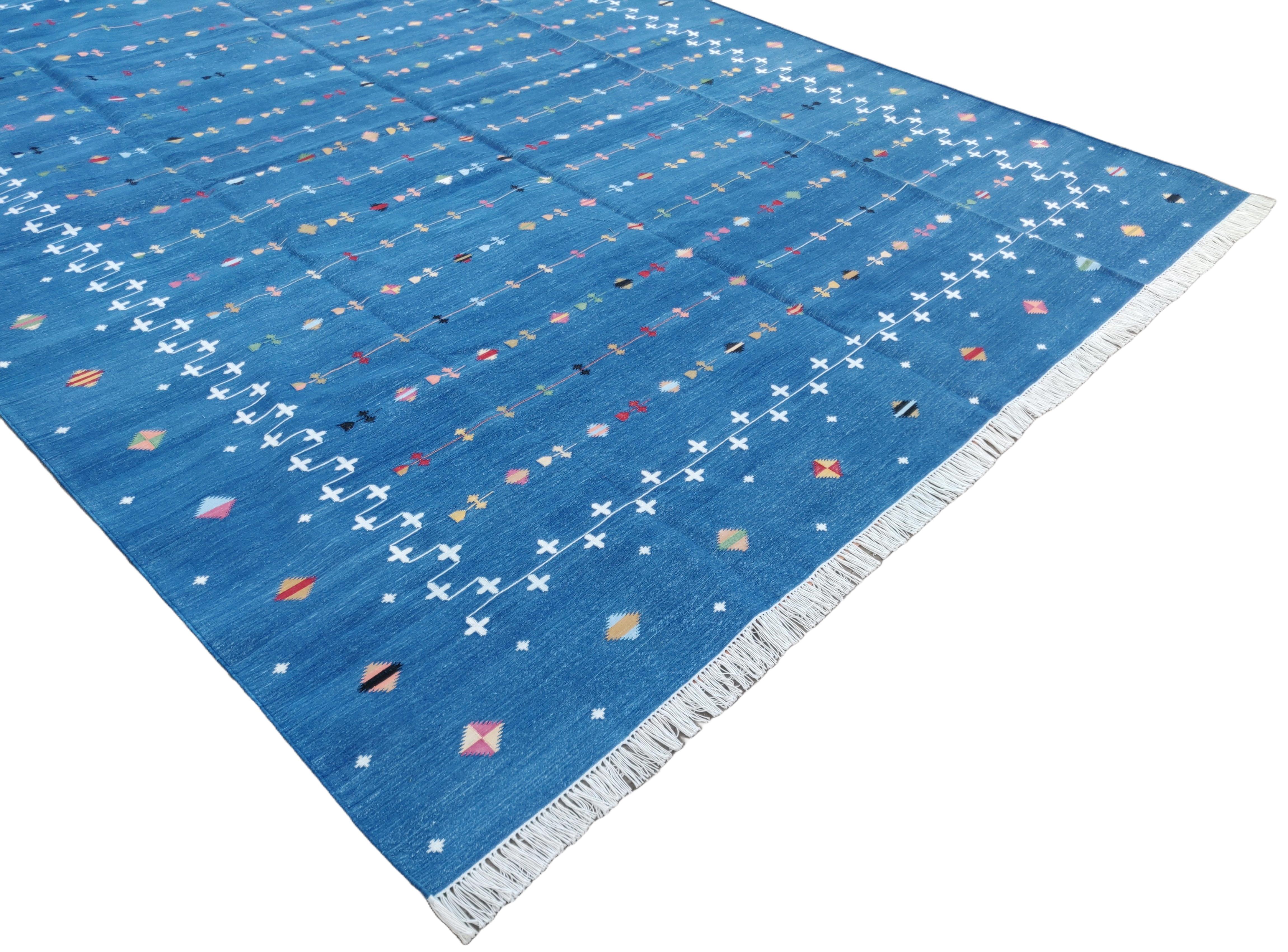 Contemporary Handmade Cotton Area Flat Weave Rug, 10x14 Blue And White Shooting Star Dhurrie For Sale
