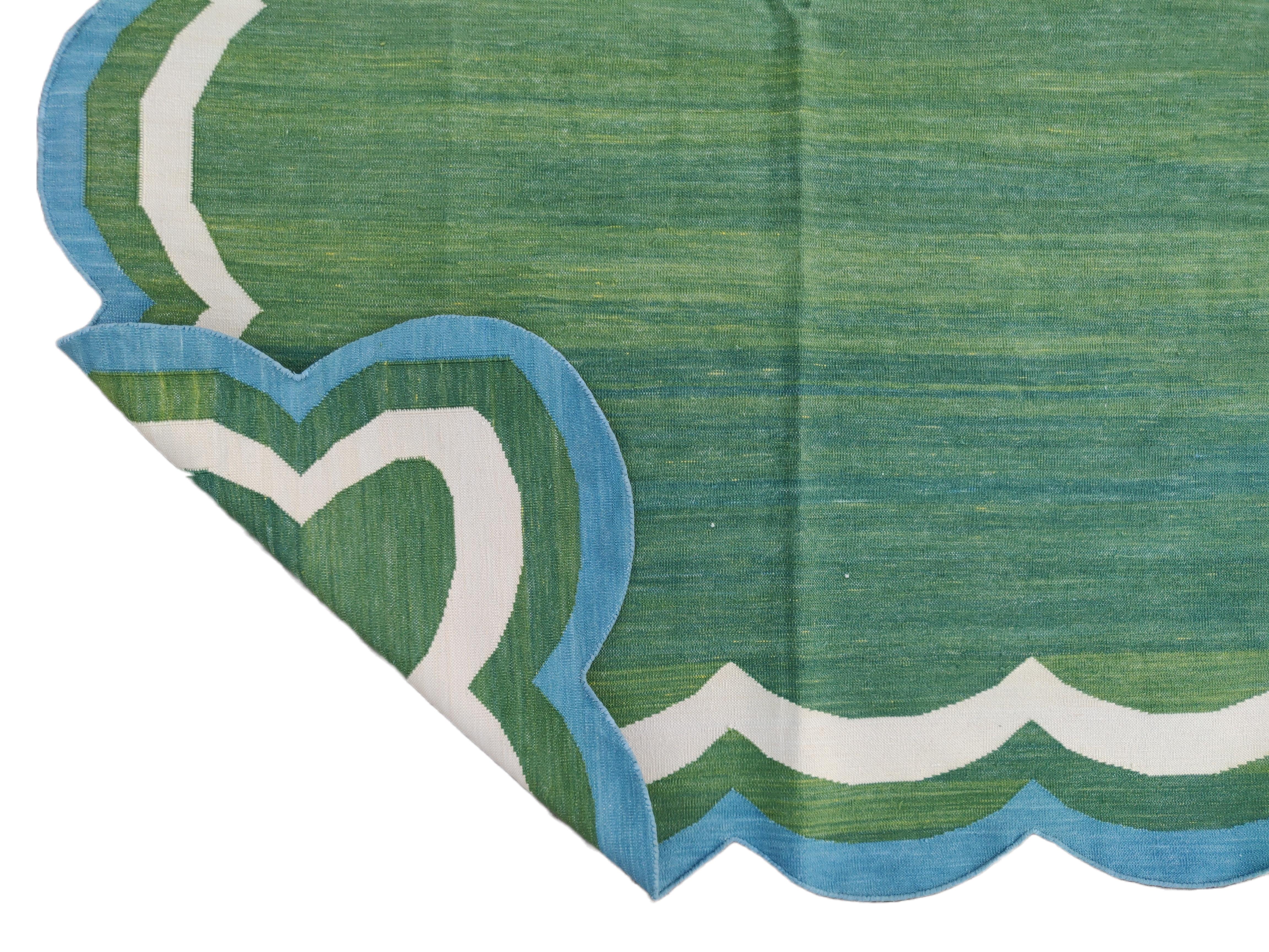 Handmade Cotton Area Flat Weave Rug, 10x14 Forest Green Scalloped Indian Dhurrie For Sale 1