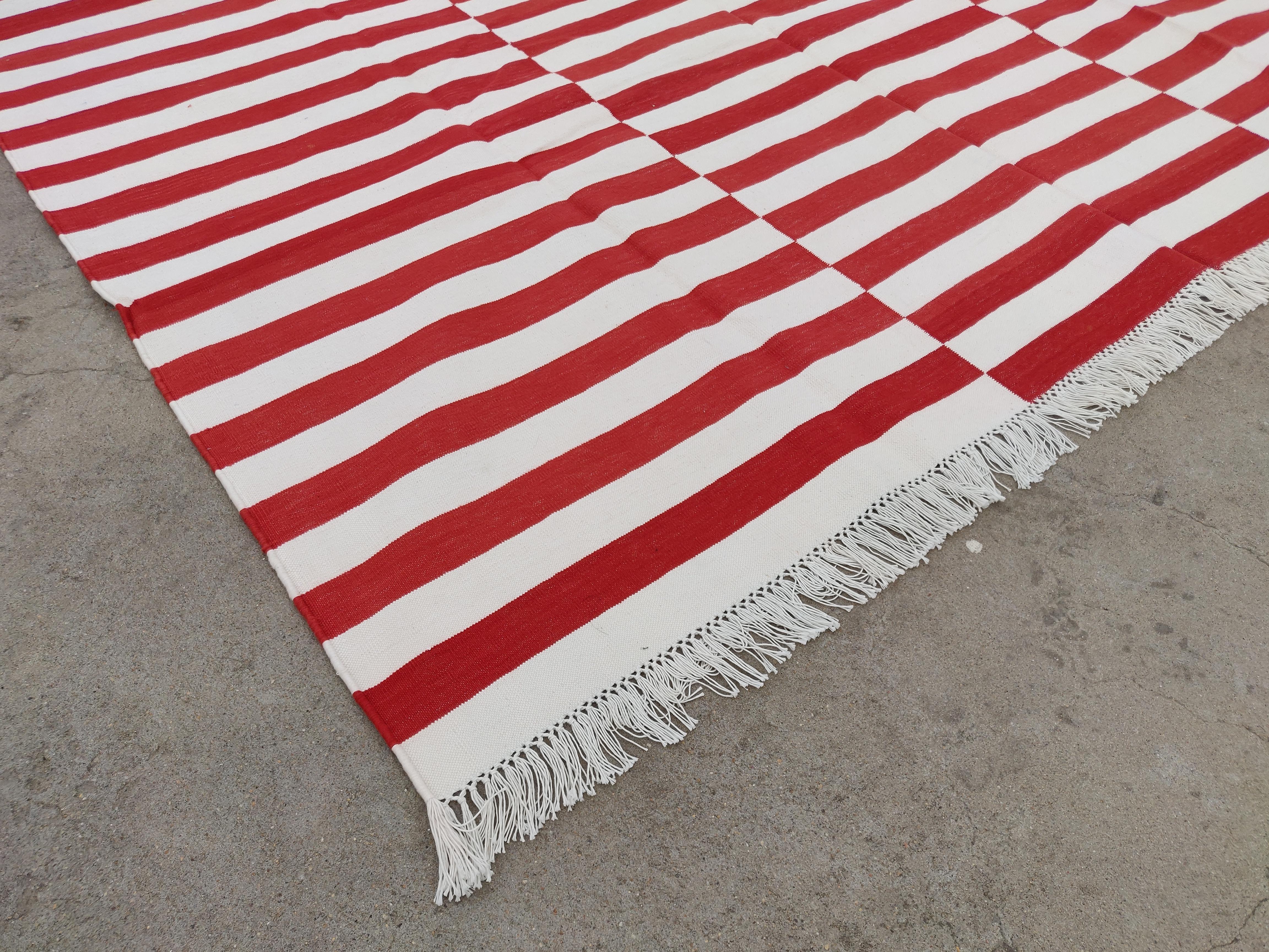 Mid-Century Modern Handmade Cotton Area Flat Weave Rug, 10x14 Red And White Striped Indian Dhurrie For Sale