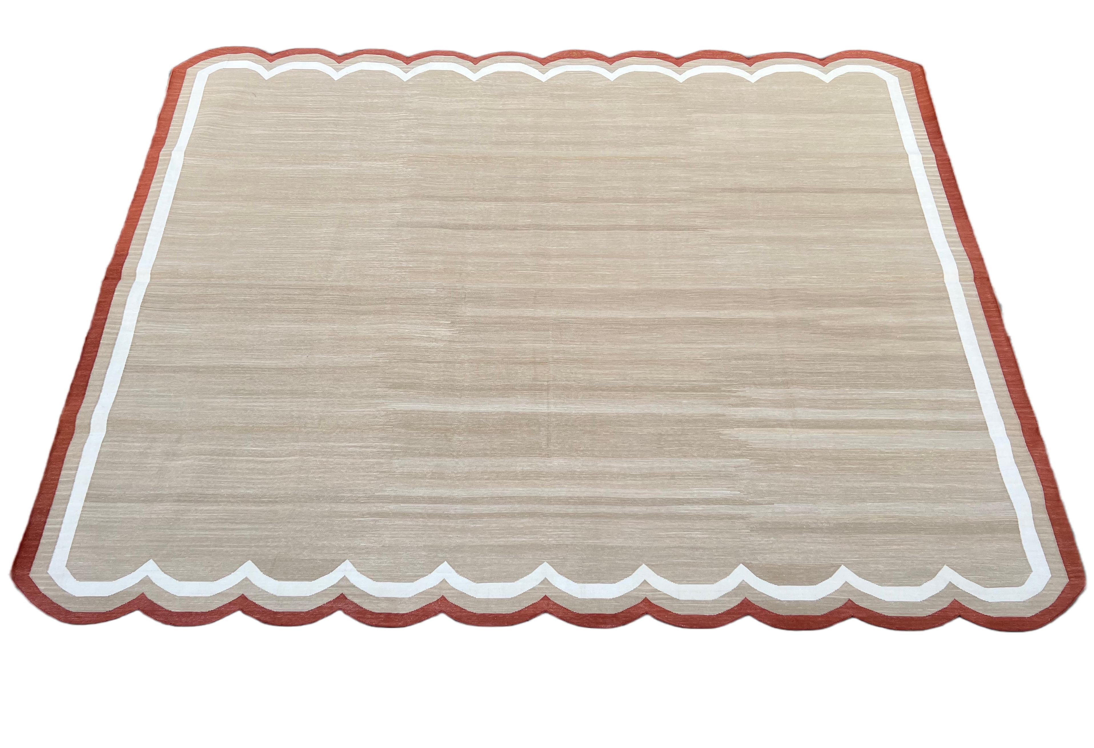 Handmade Cotton Area Flat Weave Rug, 12x15 Beige, Red Scalloped Indian Dhurrie For Sale 2