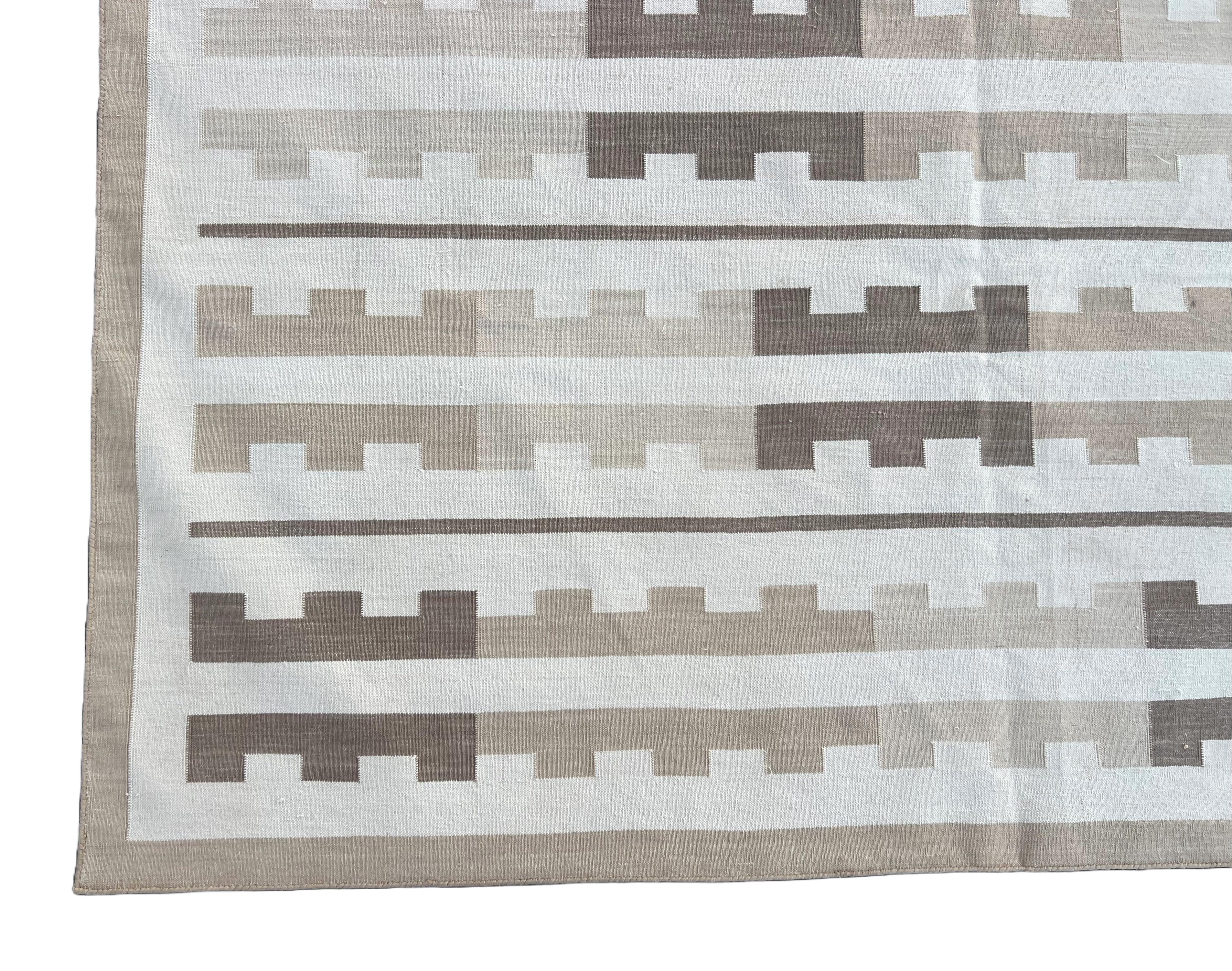 Handgefertigter Flachgeweber Baumwollteppich, 12x15 Grau und Weiß gestreifter indischer Dhurrie, Flachgewebe (Indisch) im Angebot