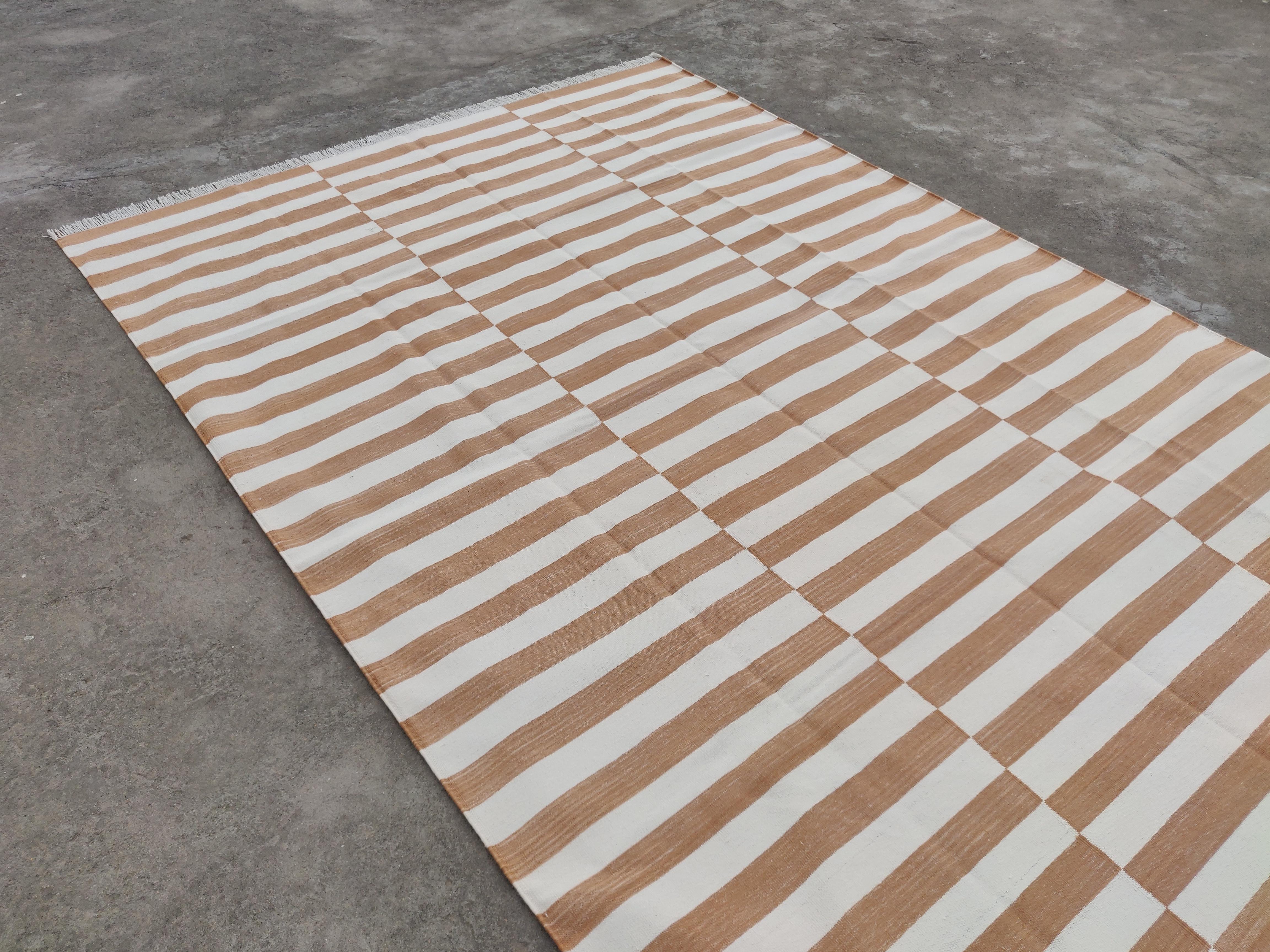 Handmade Cotton Area Flat Weave Rug, 12x15 Tan And White Striped Indian Dhurrie In New Condition For Sale In Jaipur, IN