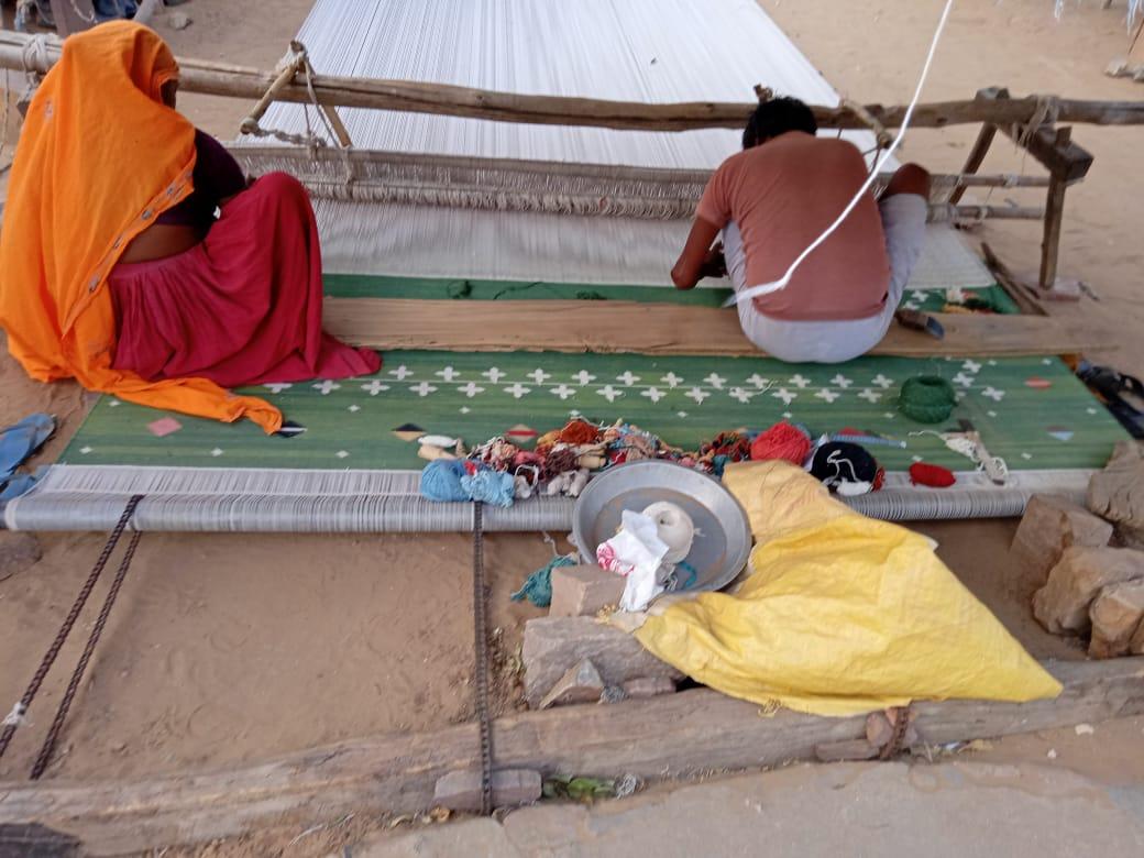 Alfombra de algodón hecha a mano de tejido plano, 14x16 Dhurrie estrella fugaz india verde en venta 1