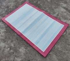 Handgefertigter Flachgewebe-Teppich aus Baumwolle, 2x3 Blauer und rosafarbener geraffter indischer Dhurrie