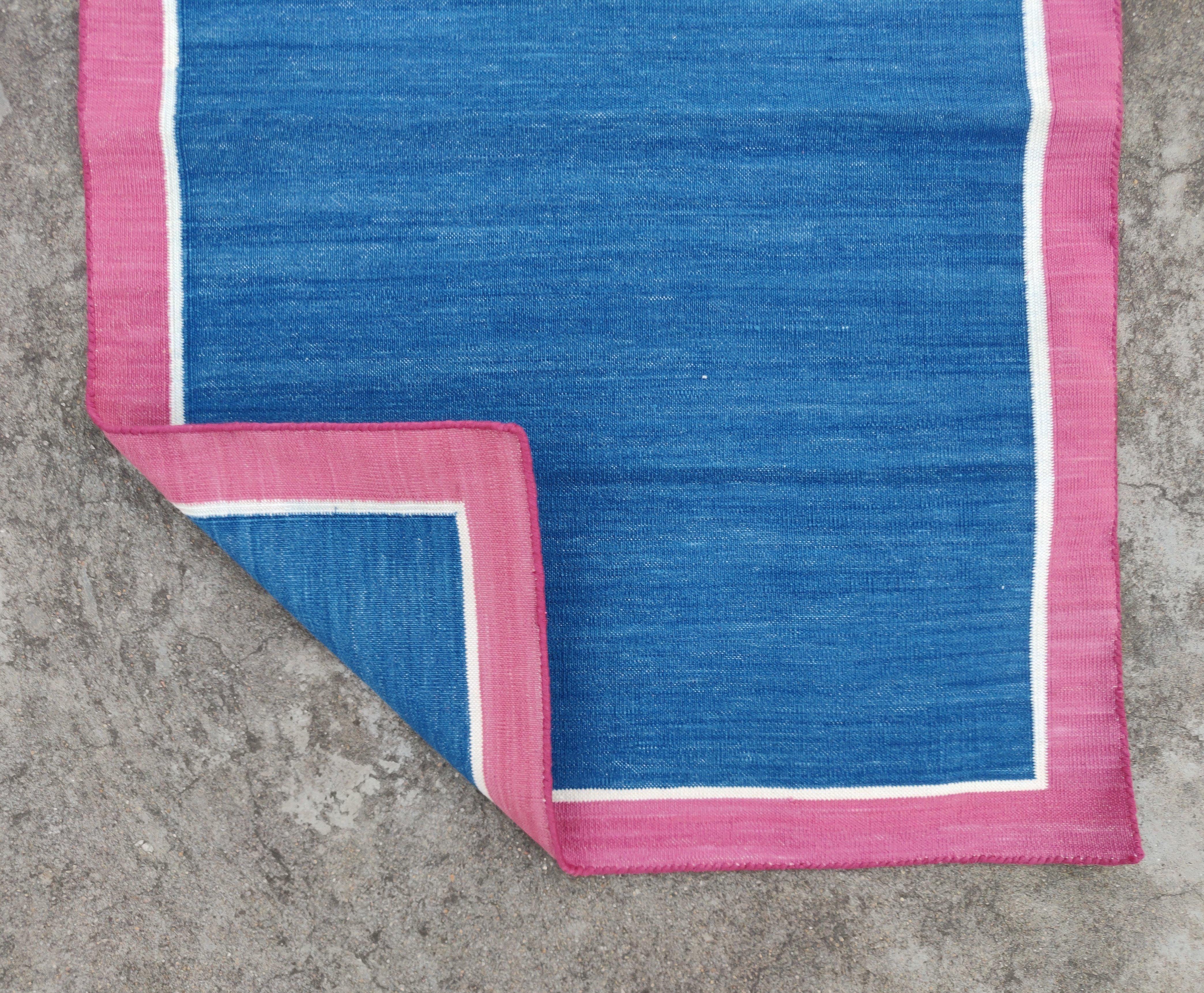 Contemporary Handmade Cotton Area Flat Weave Rug, 2x3 Blue And Pink Bordered Indian Dhurrie For Sale