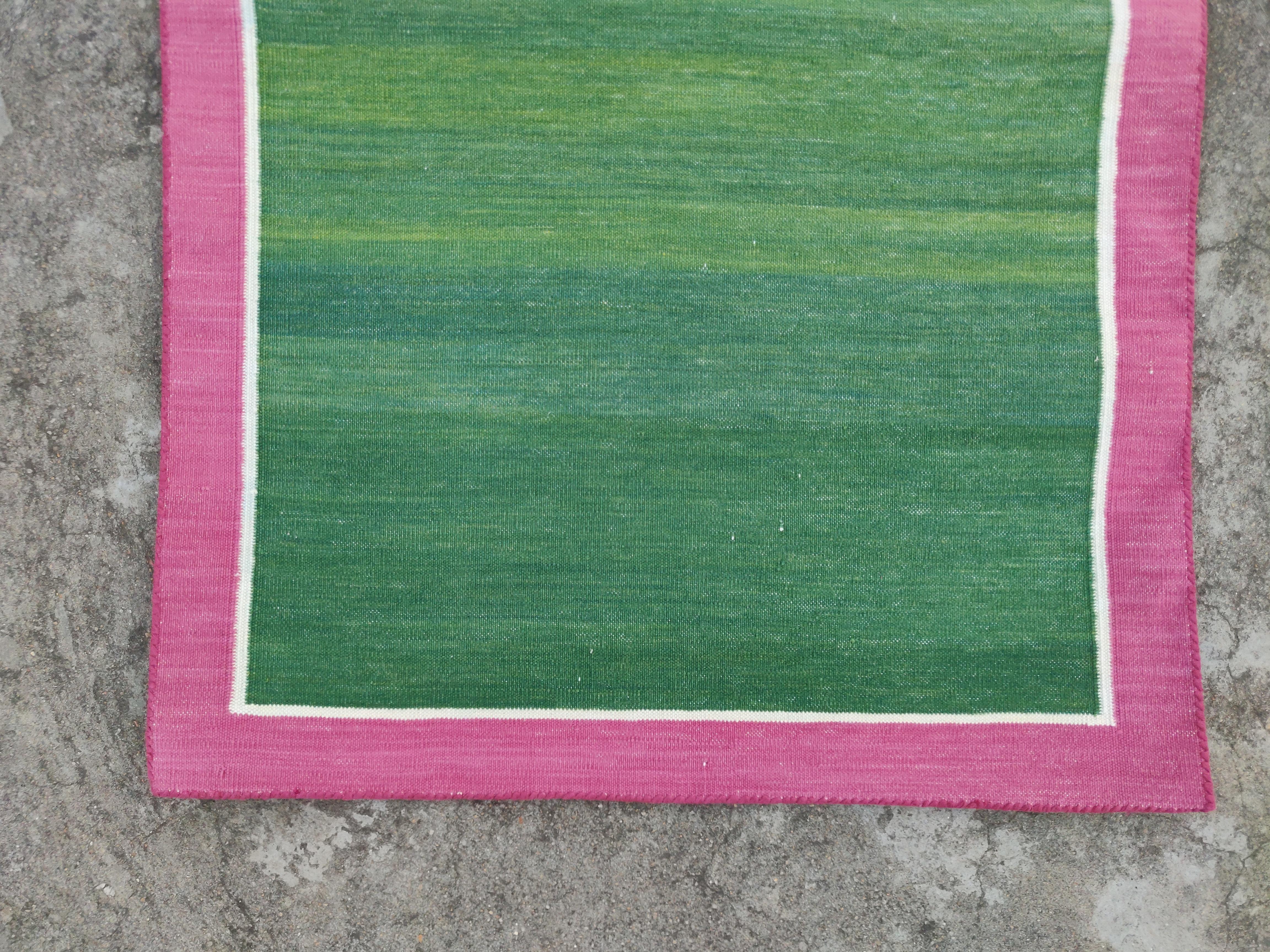 Handmade Cotton Area Flat Weave Rug, 2x3 Green And Pink Bordered Indian Dhurrie In New Condition For Sale In Jaipur, IN